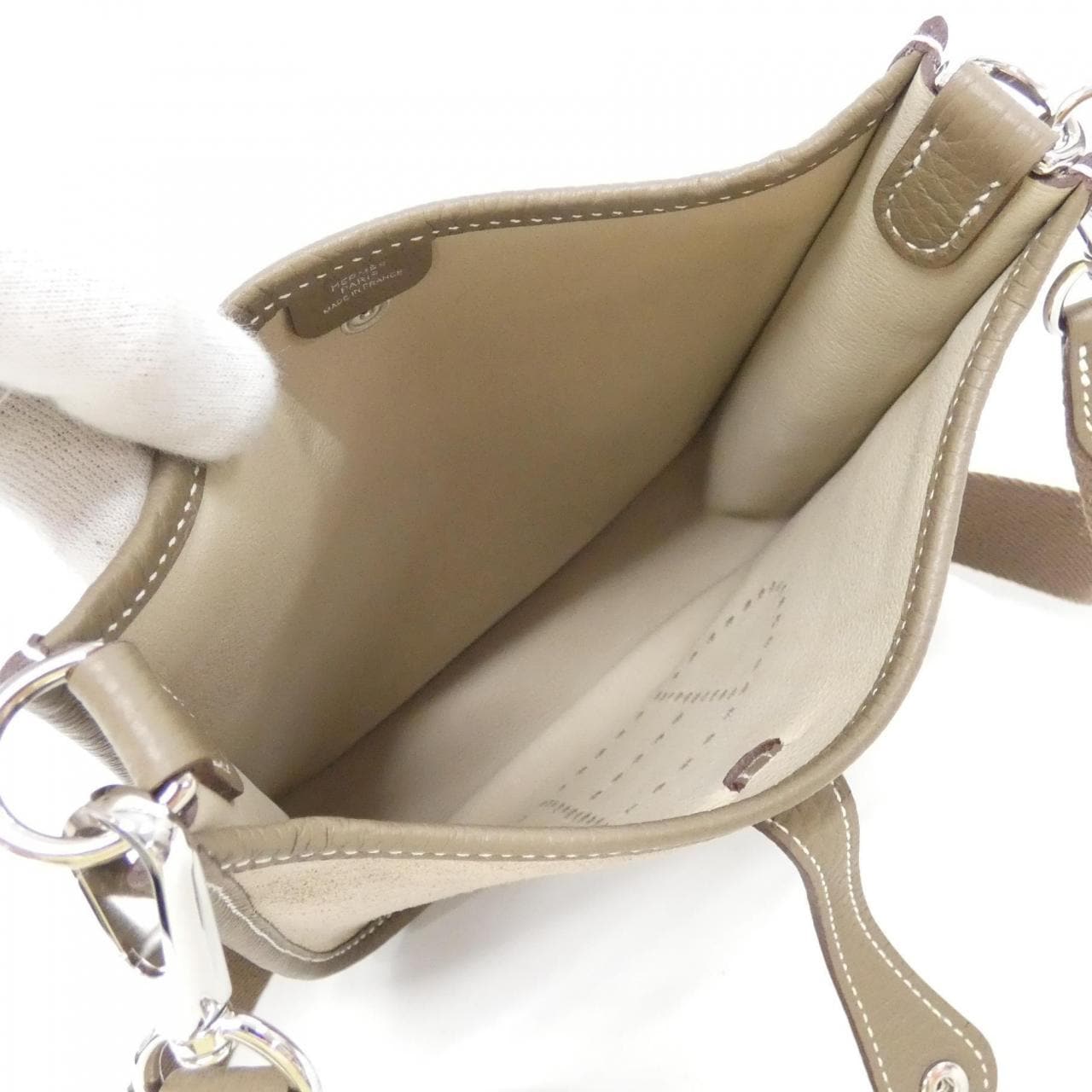 エルメス マキシキャドリーユ エヴリン アマゾン 16cm 083276CK ショルダーバッグ