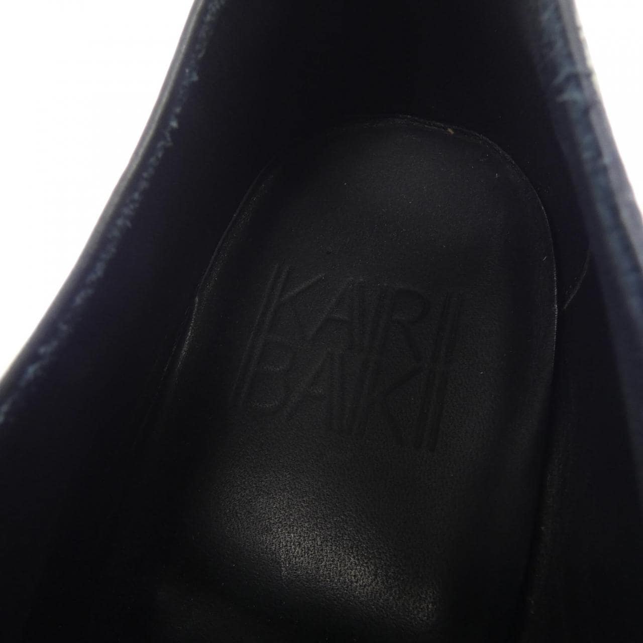 KARIVAKI シューズ