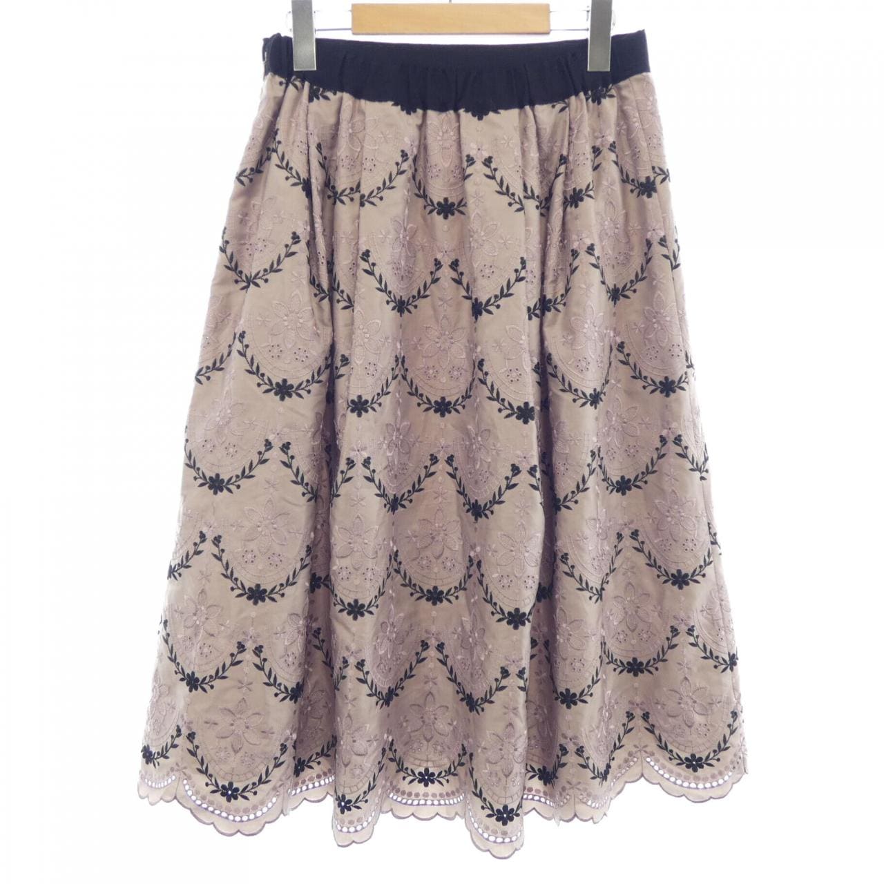 トゥービーシック TO BE CHIC スカート