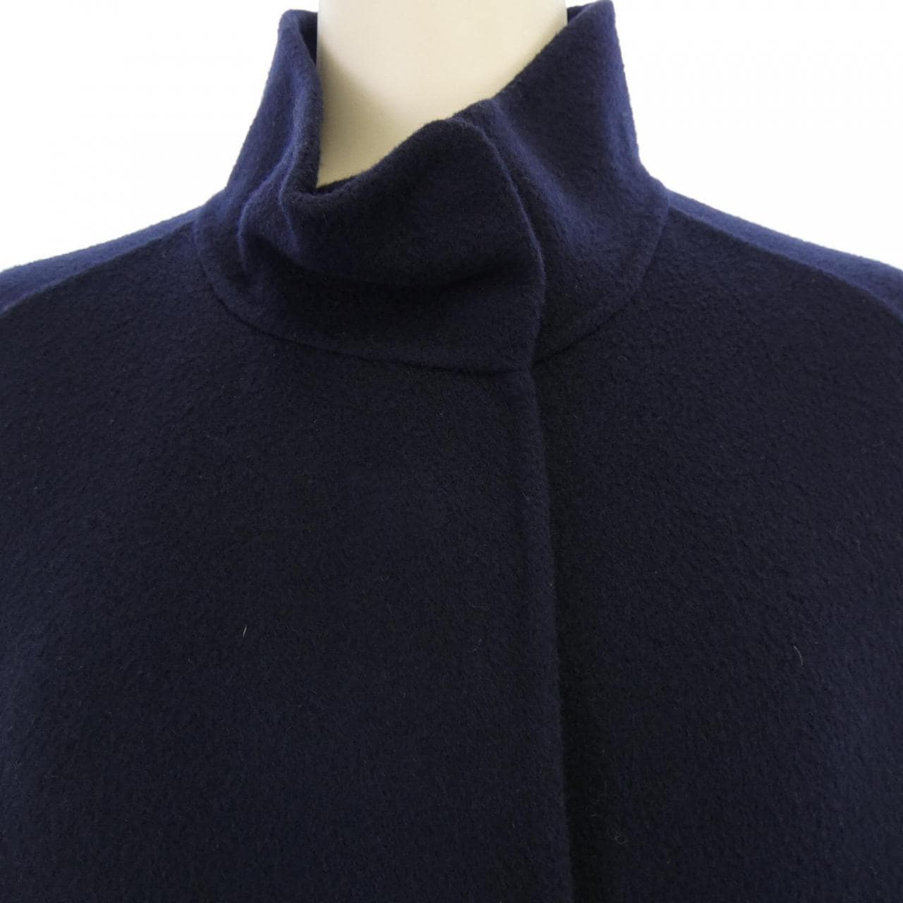 ニジュウサンク 23区 コート