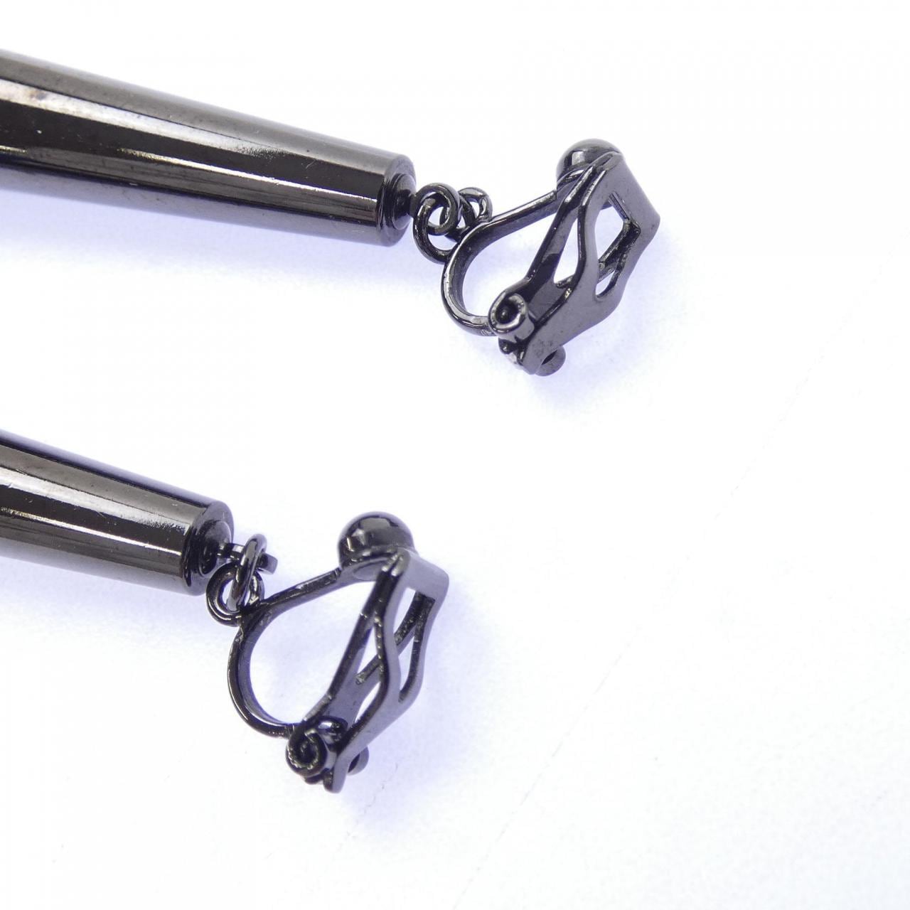 イッセイミヤケ ISSEY MIYAKE EARRING