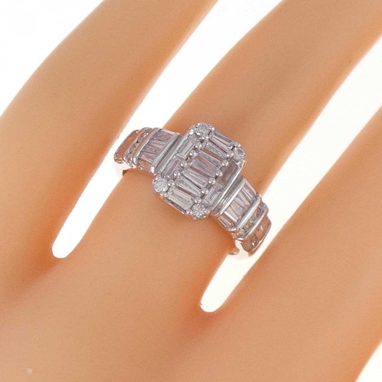 K18WG ダイヤモンド リング 1.10CT