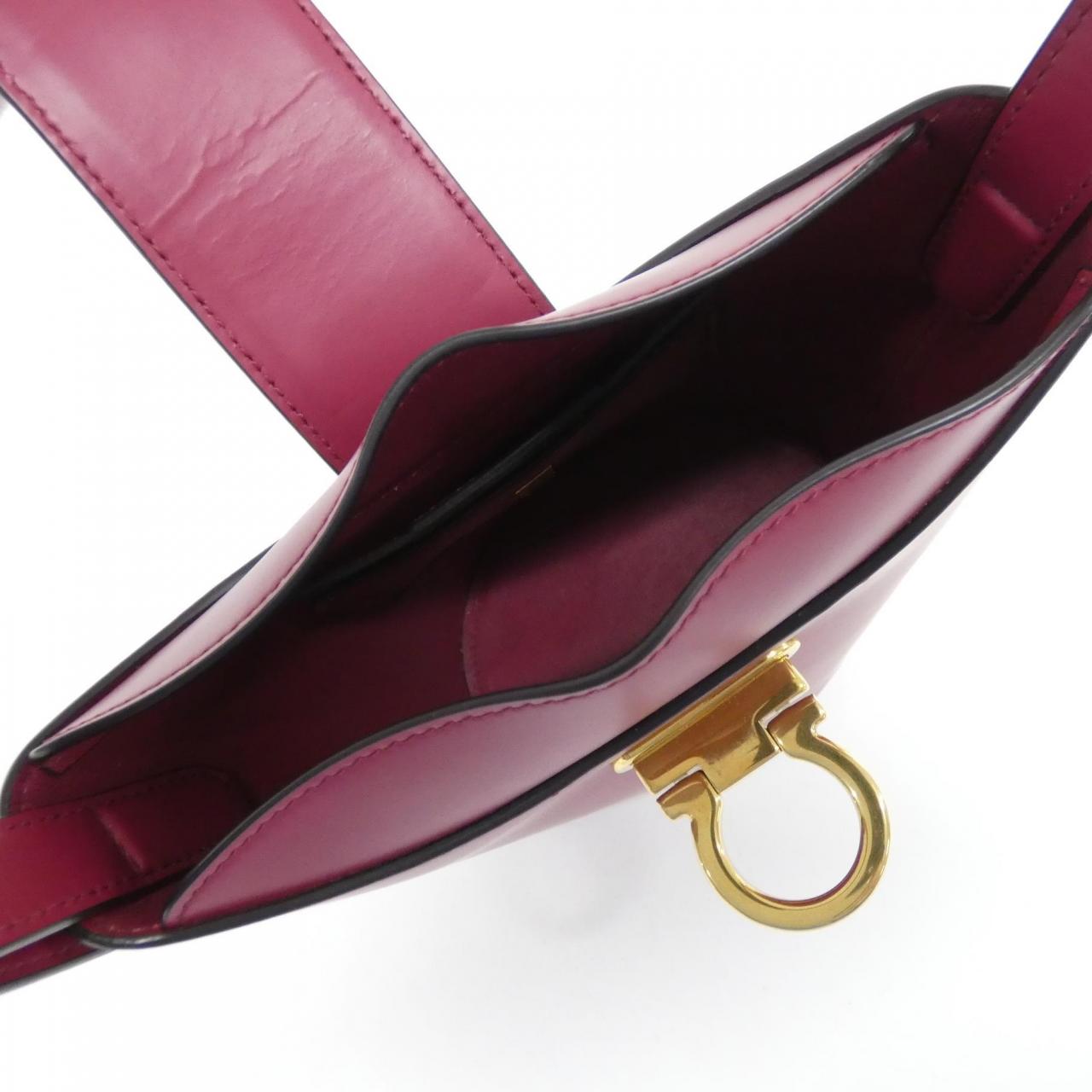 サルヴァトーレフェラガモ TRIFOLIO 21 1194 バッグ