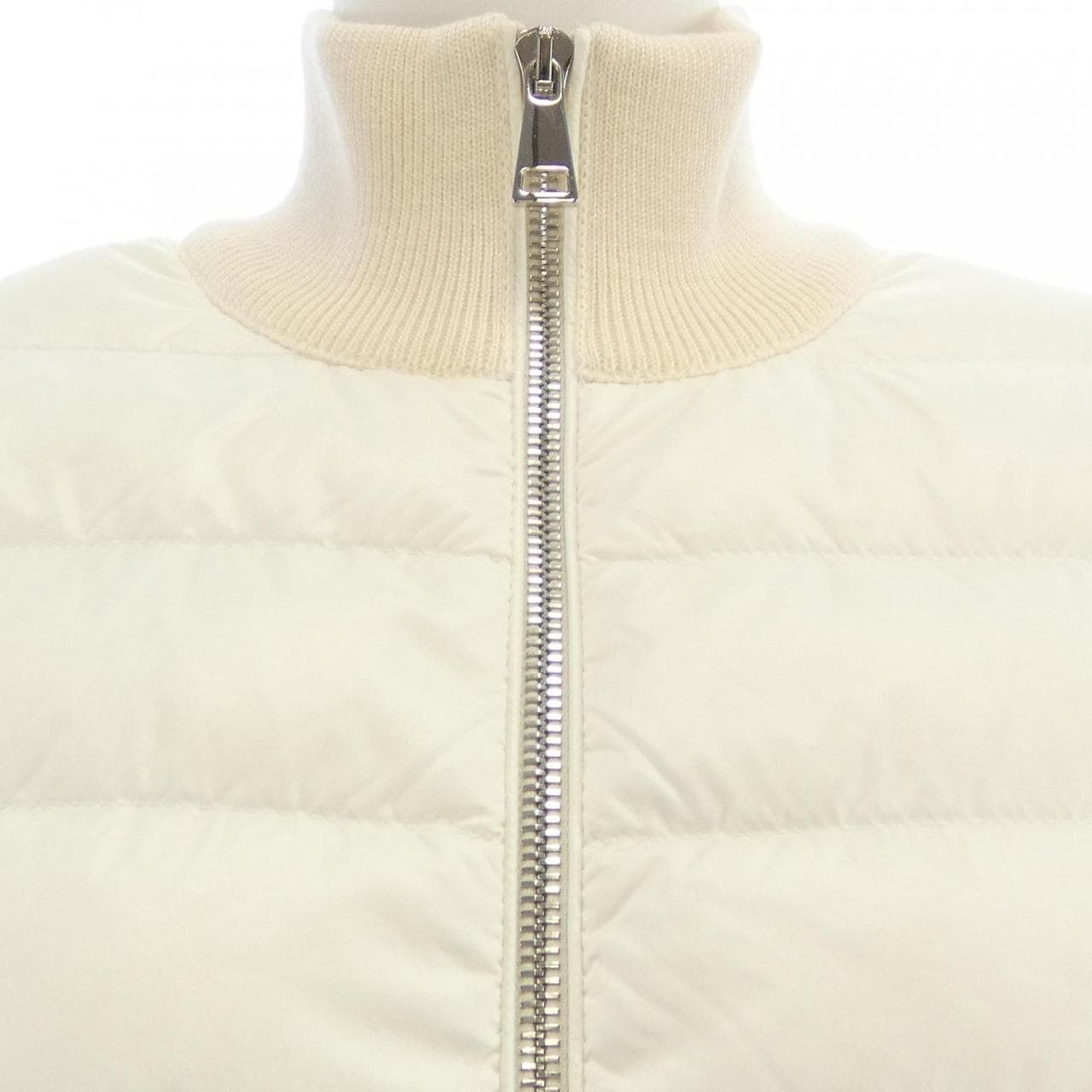 モンクレール MONCLER 10939B00018 ダウンジャケット