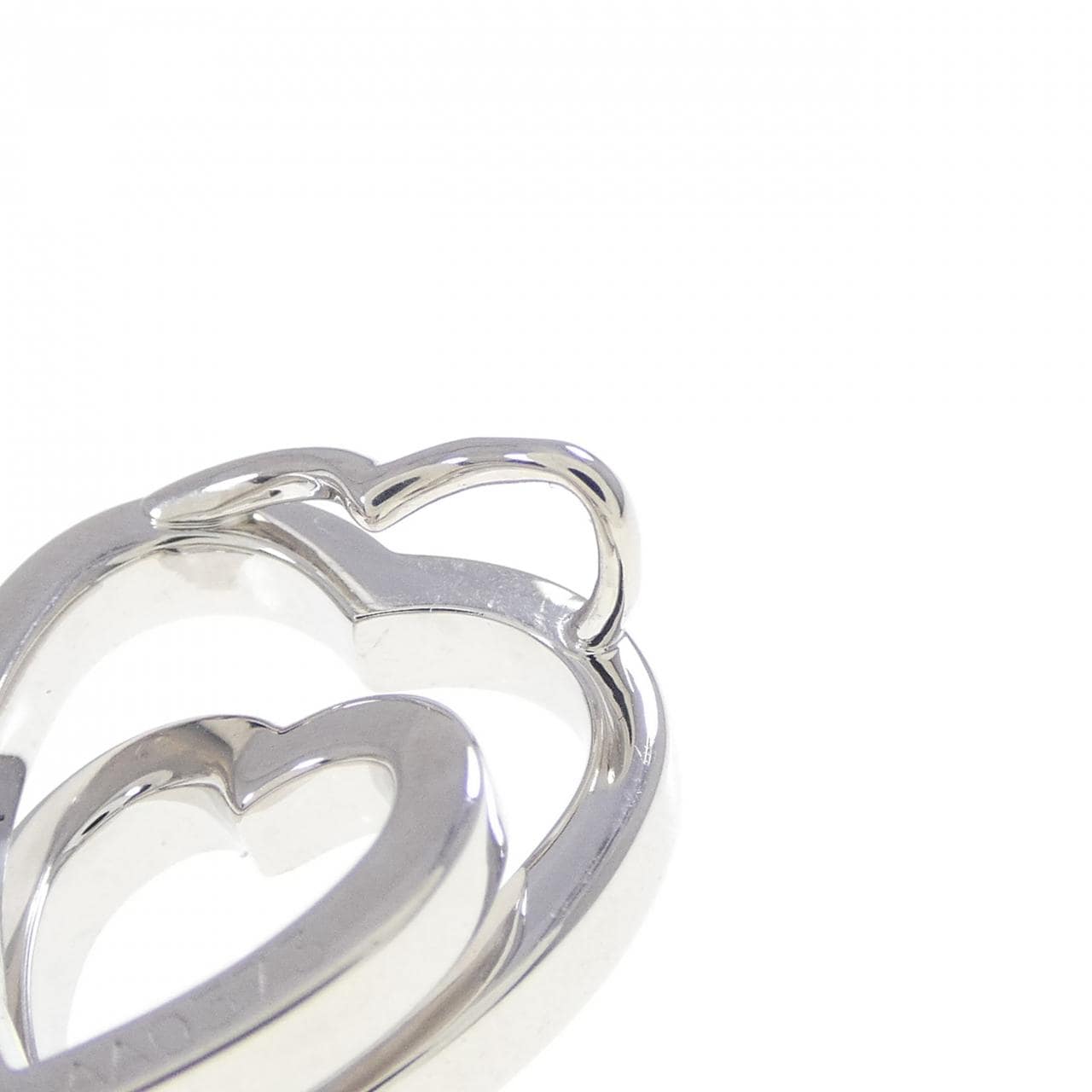 Cartier交錯心形吊墜