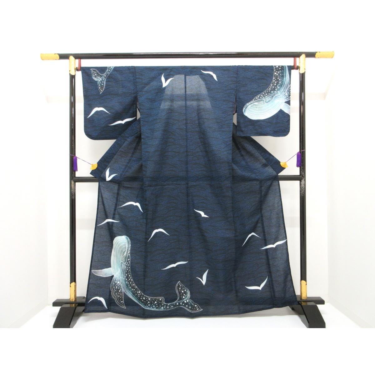 【新品】女ゆかた　くじら　Ｆサイズ