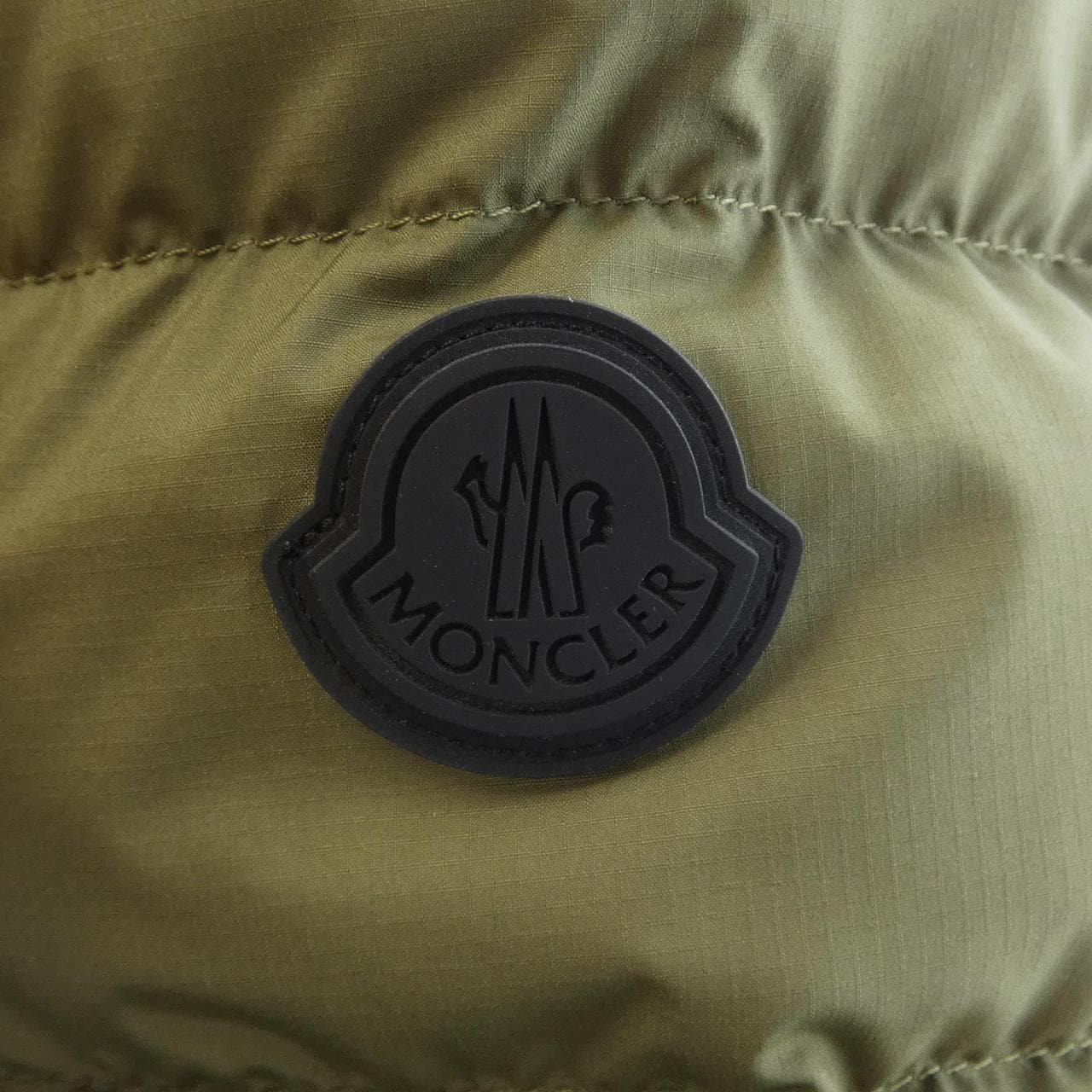 モンクレール MONCLER OISE ダウンジャケット