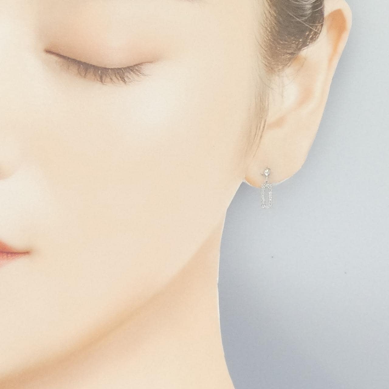 K18WG ダイヤモンド ピアス 0.16CT