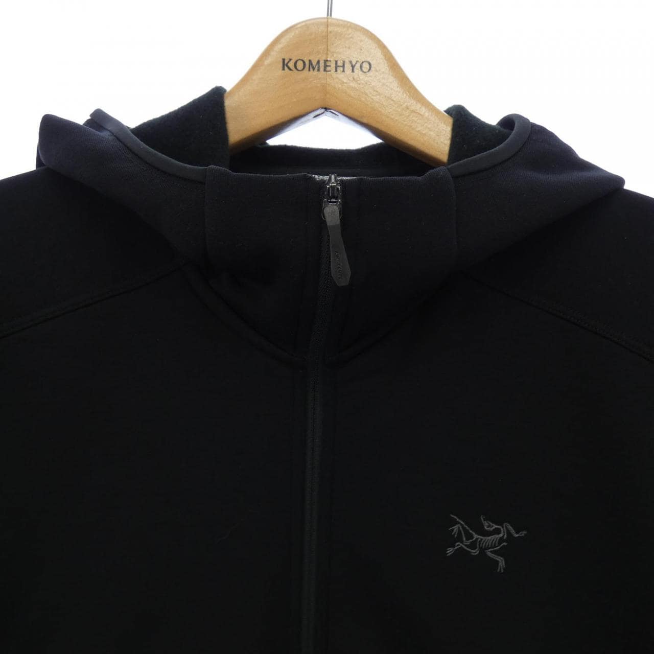 アークテリクス ARC'TERYX パーカー