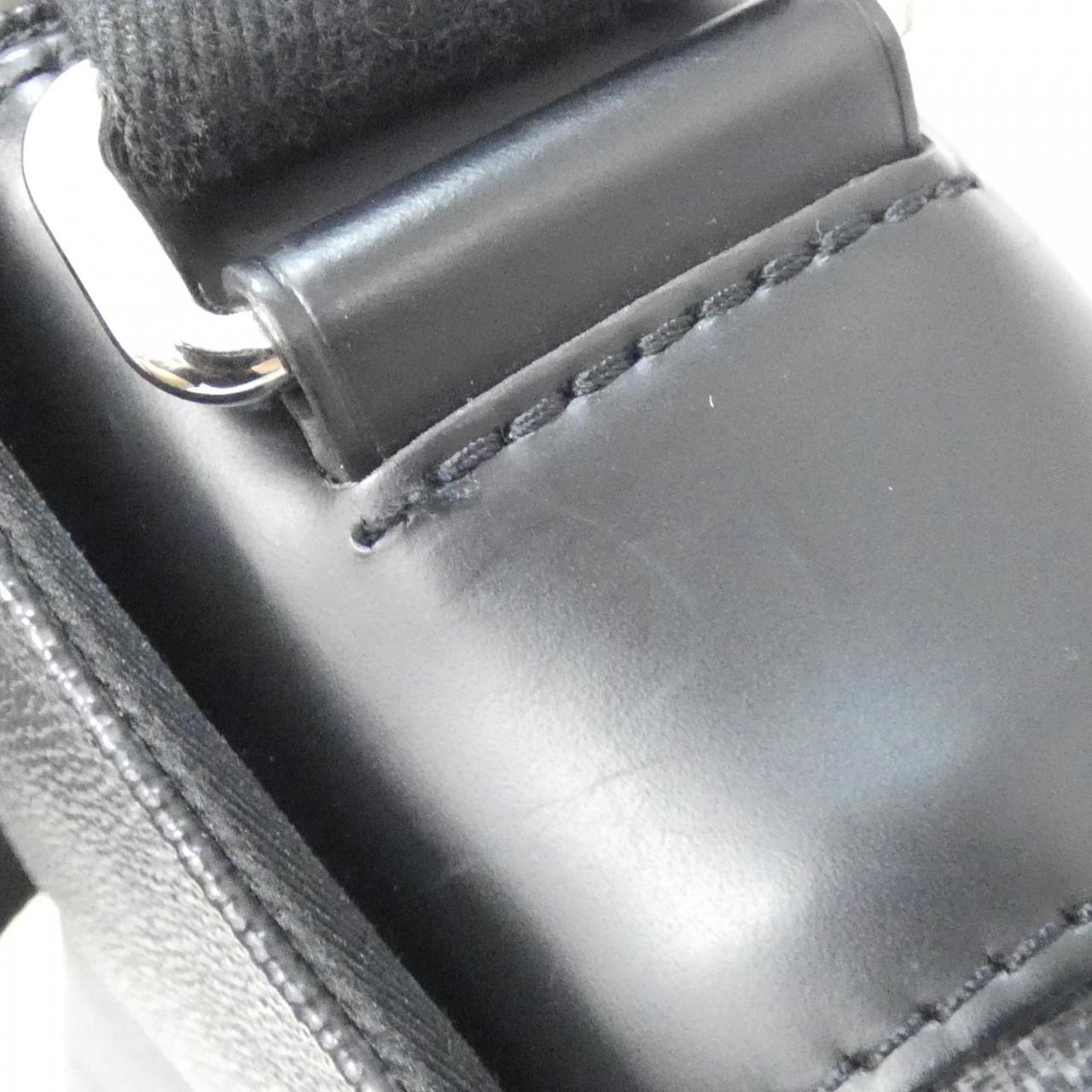 ルイヴィトン ダミエ グラフィット ディストリクト GM N41030 ショルダーバッグ