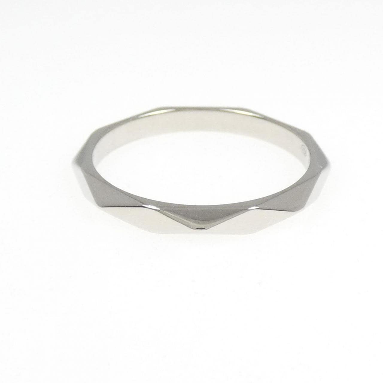 ブシュロン ファセット リング