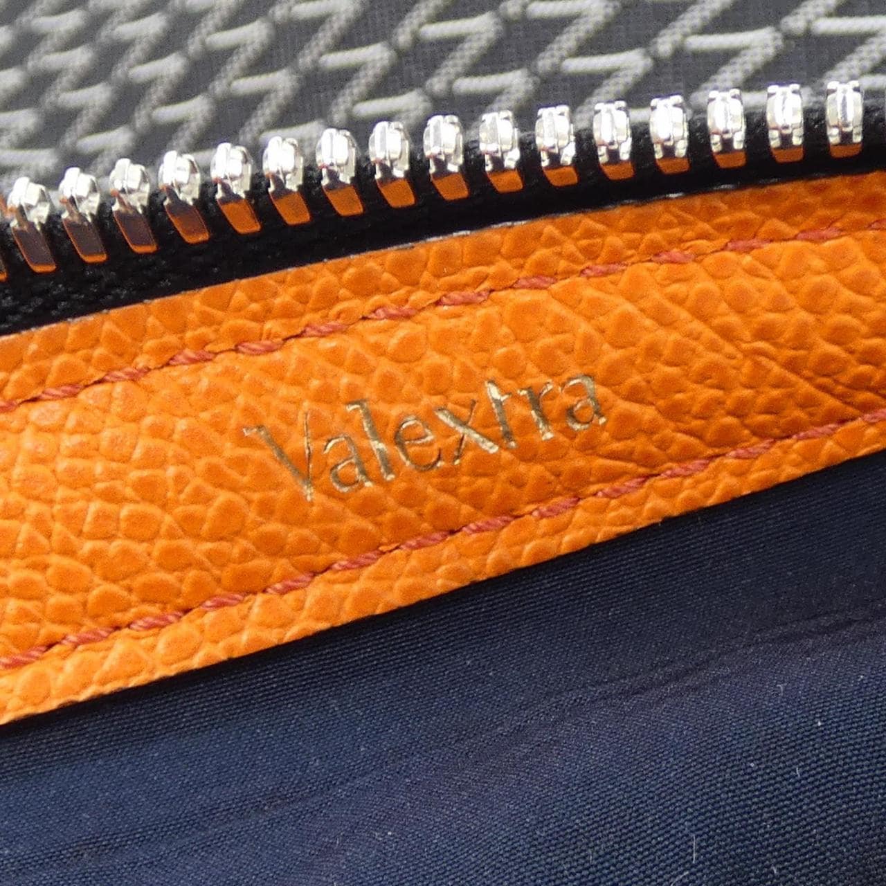 ヴァレクストラ VALEXTRA BAG