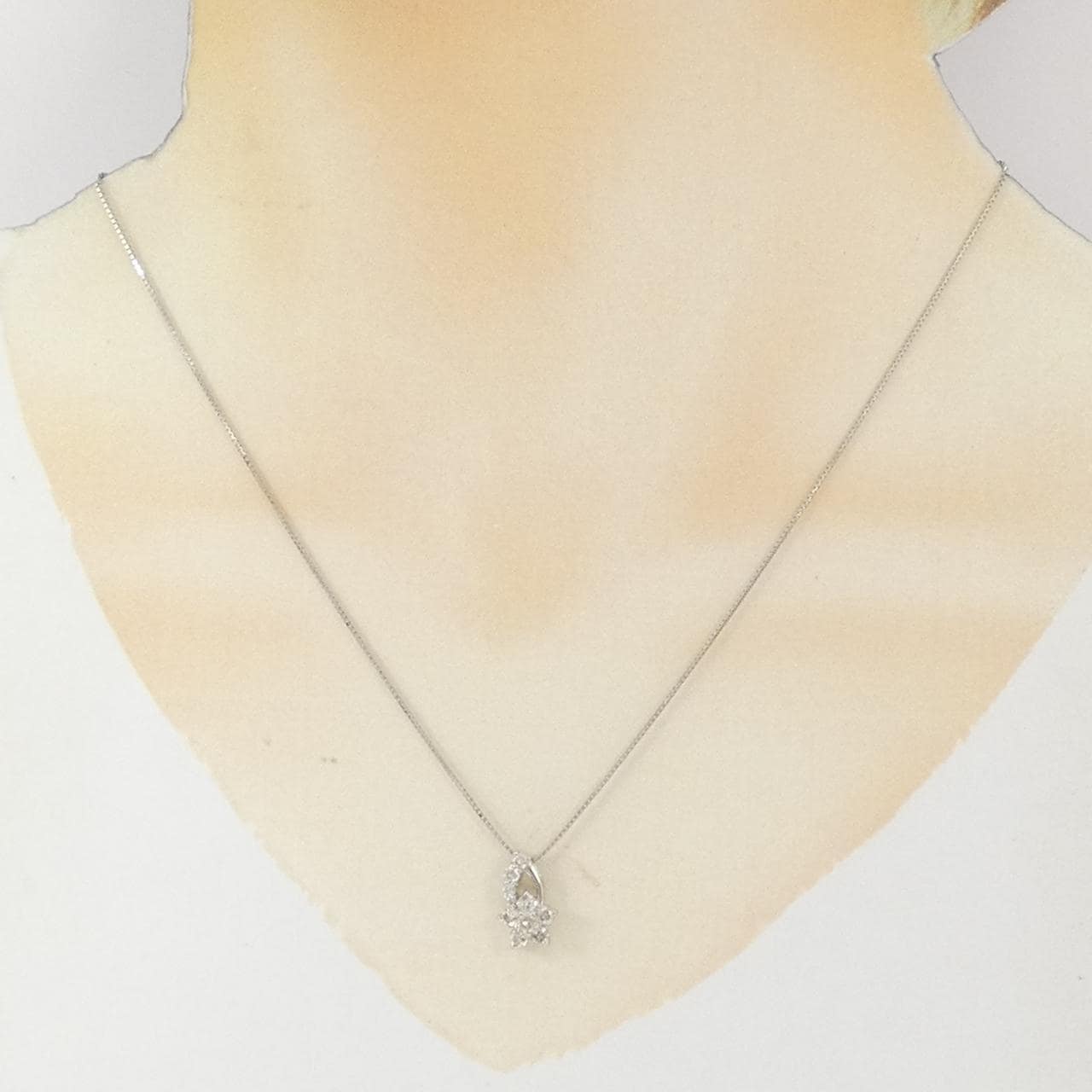 PT900/PT850 フラワー ダイヤモンド ネックレス 0.50CT