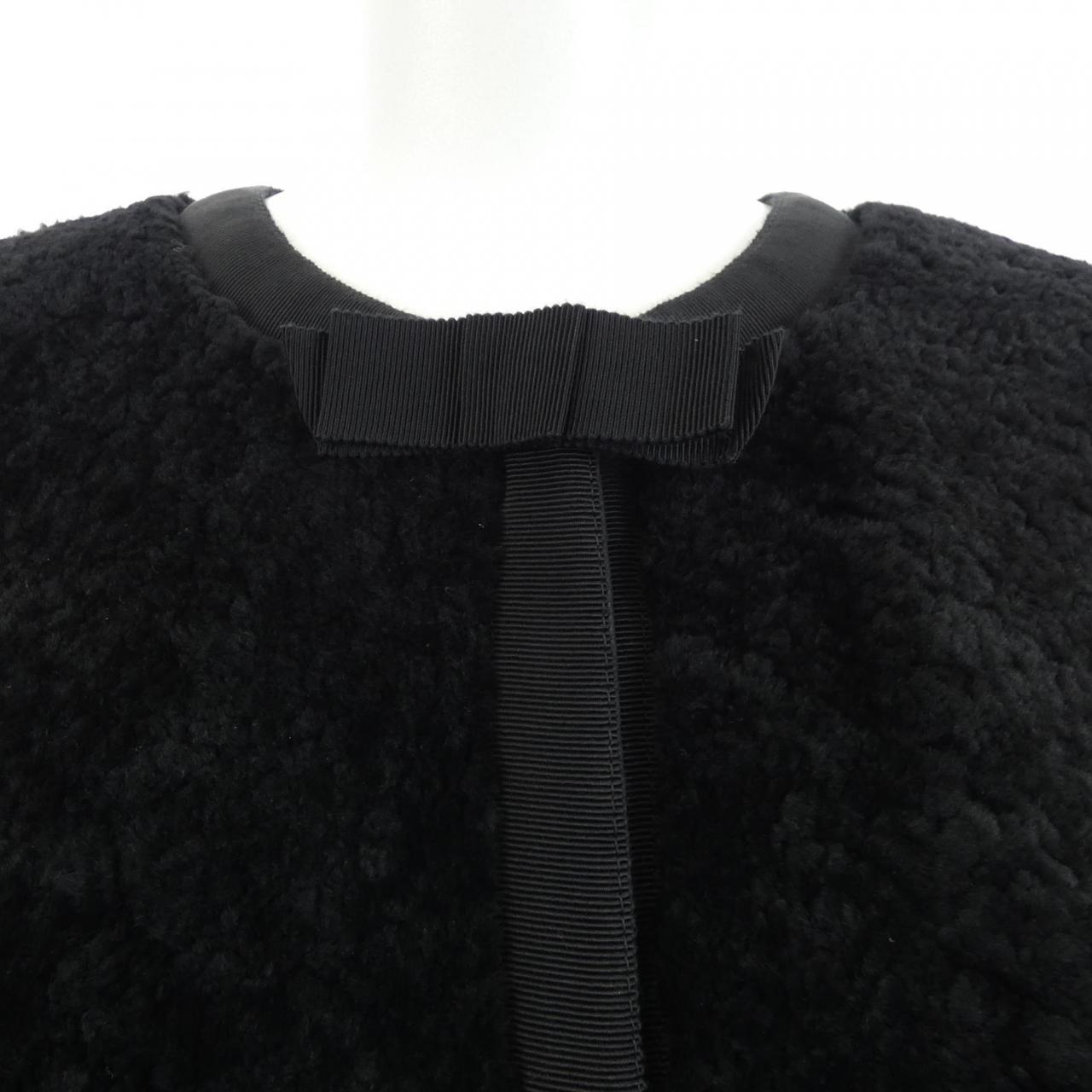 プラダ PRADA 56951 1XM2 ムートンコート