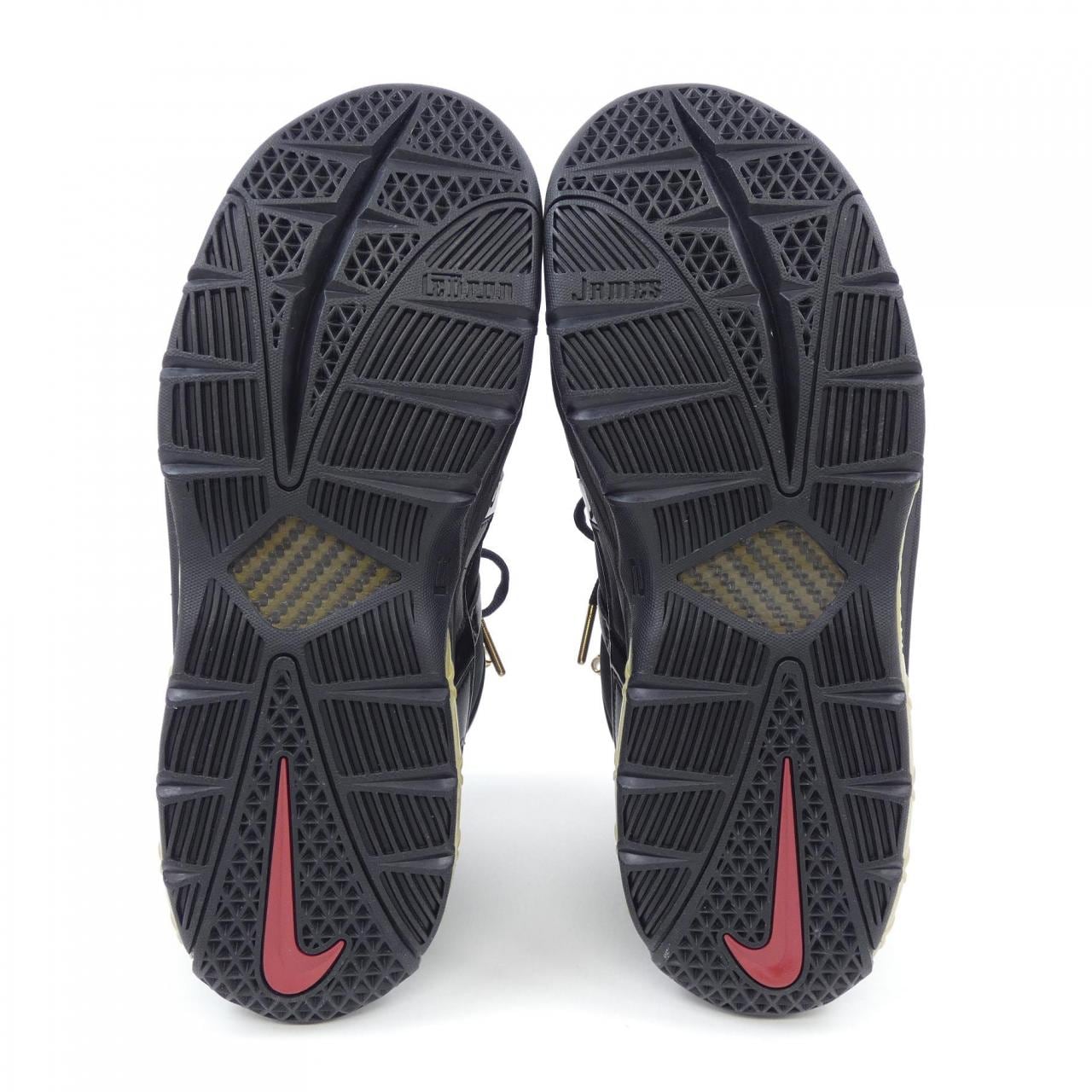 ナイキ NIKE スニーカー