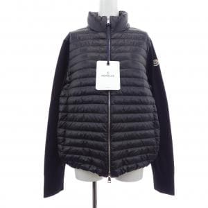 モンクレール MONCLER 10939B00032 M1131 ダウンジャケット