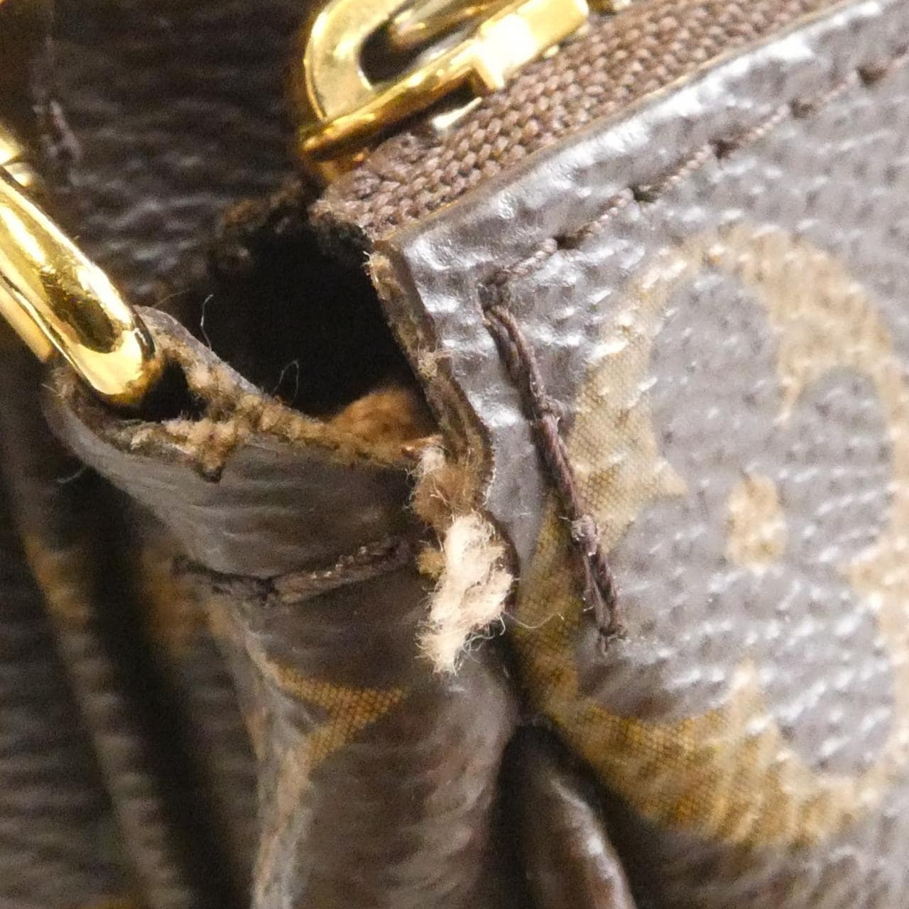 ルイヴィトン モノグラム ミュルティ ポシェット アクセソワール M44813 ショルダーバッグ