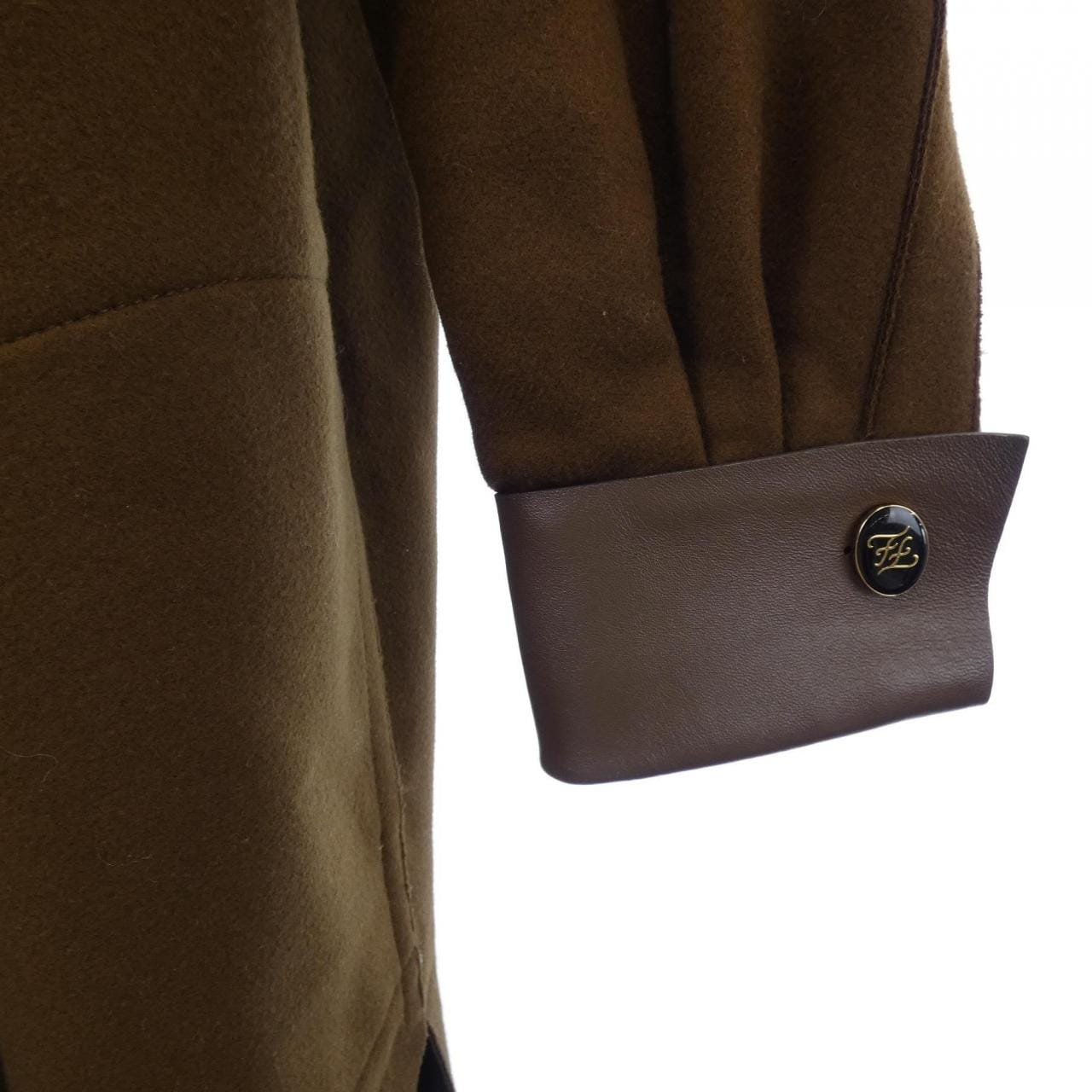 フェンディ FENDI FF8681 A8GC コート