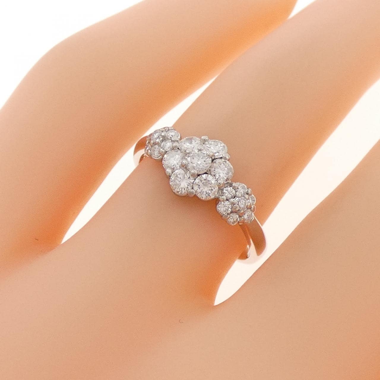 PT900 フラワー ダイヤモンド リング 0.50CT