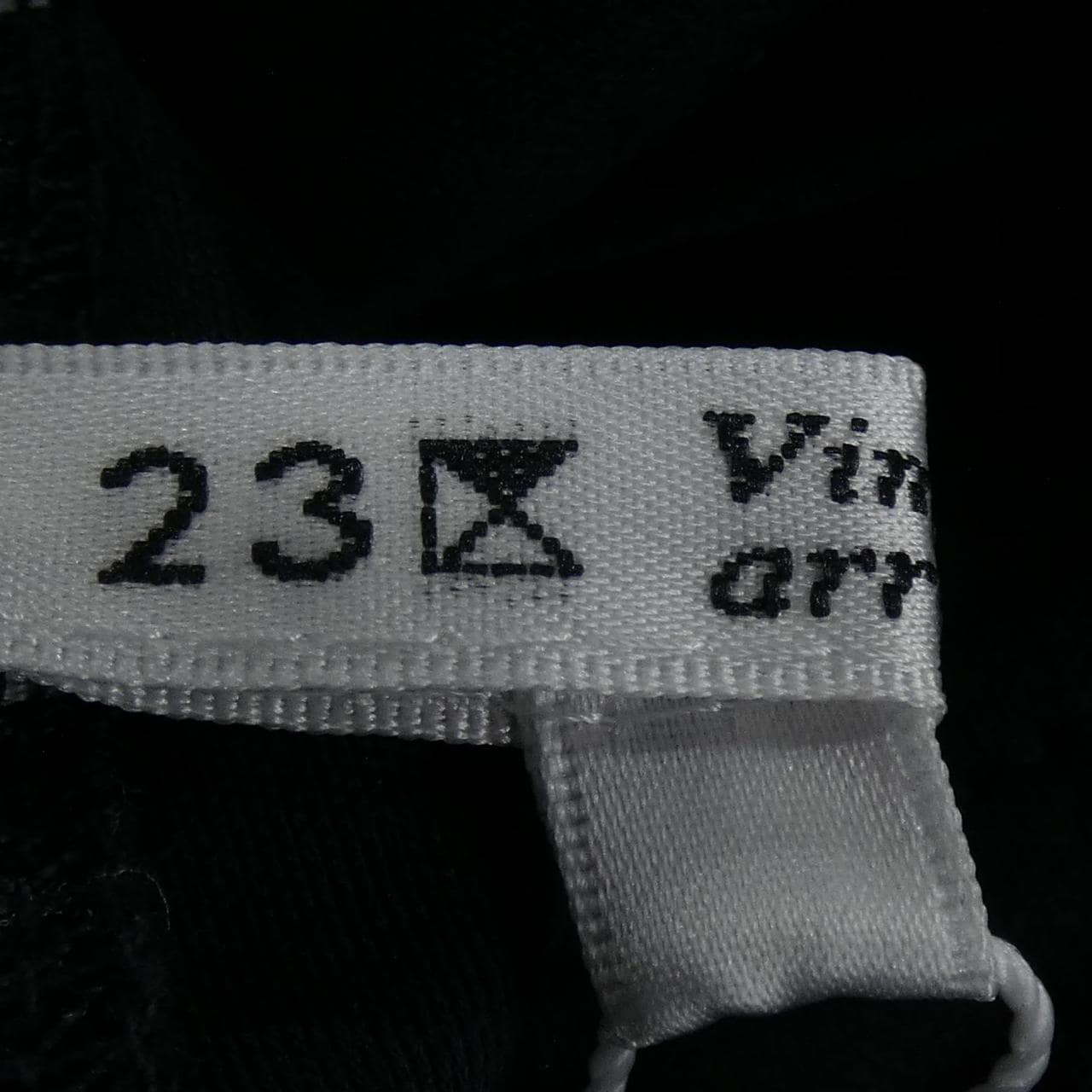 ニジュウサンク 23区 トップス