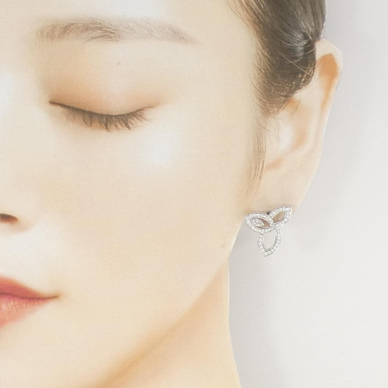 ハリーウィンストン リリークラスター ピアス