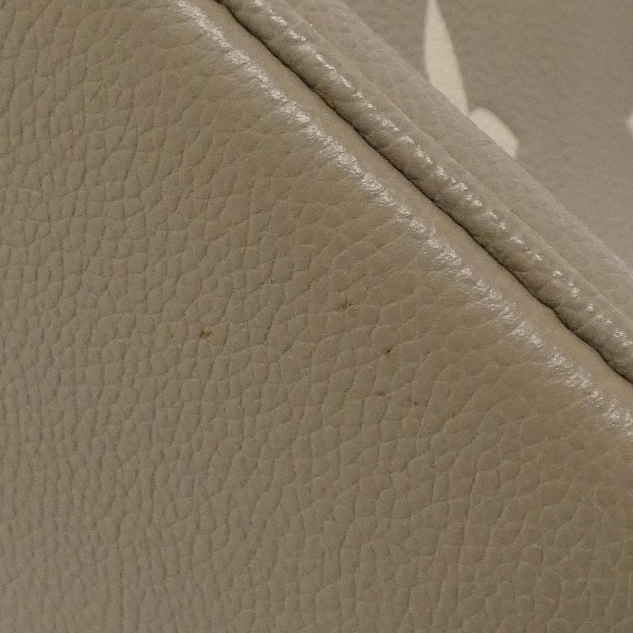 ルイヴィトン バイカラー モノグラム アンプラント ネオ ノエ MM M45555 ショルダーバッグ