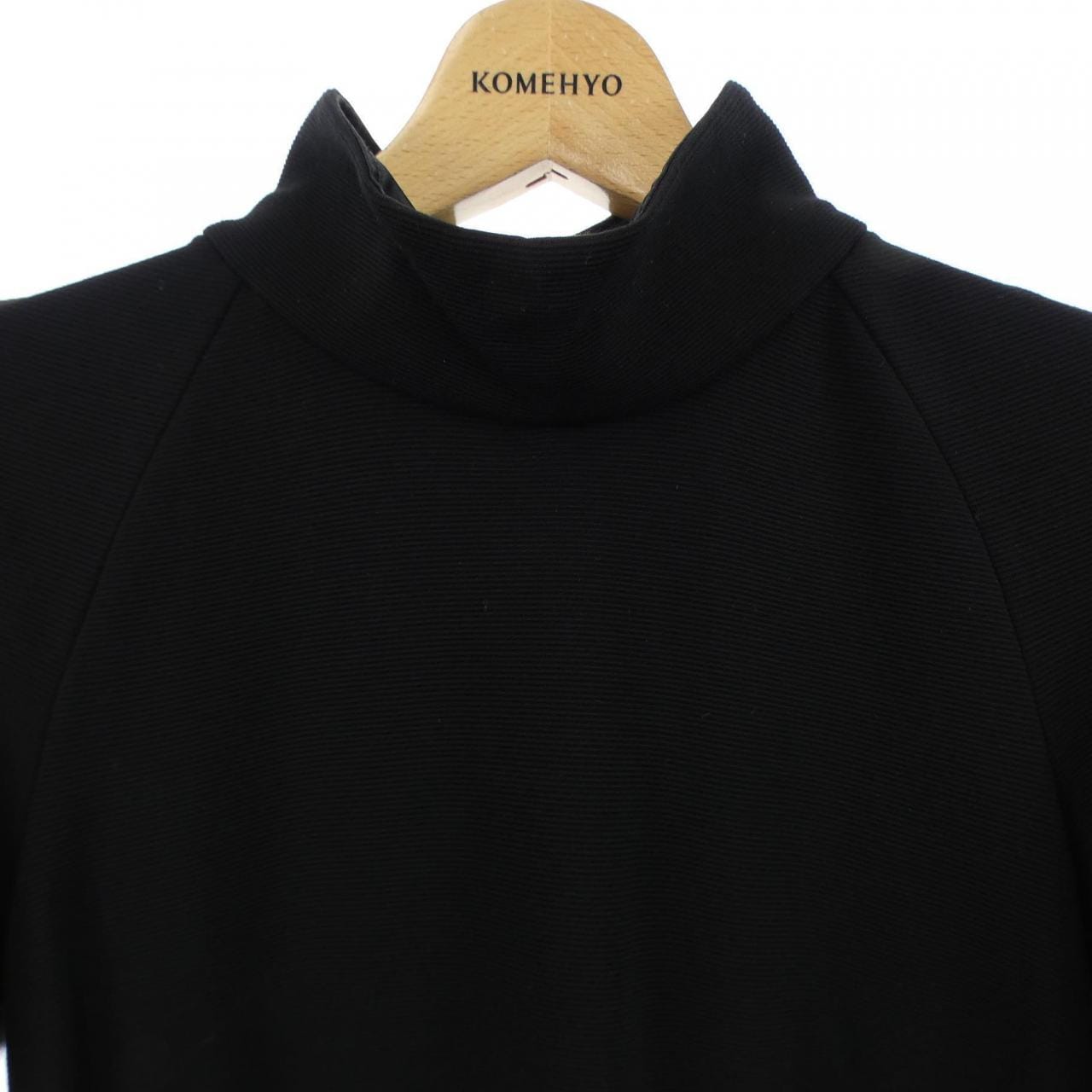 エンポリオアルマーニ EMPORIO ARMANI ワンピース