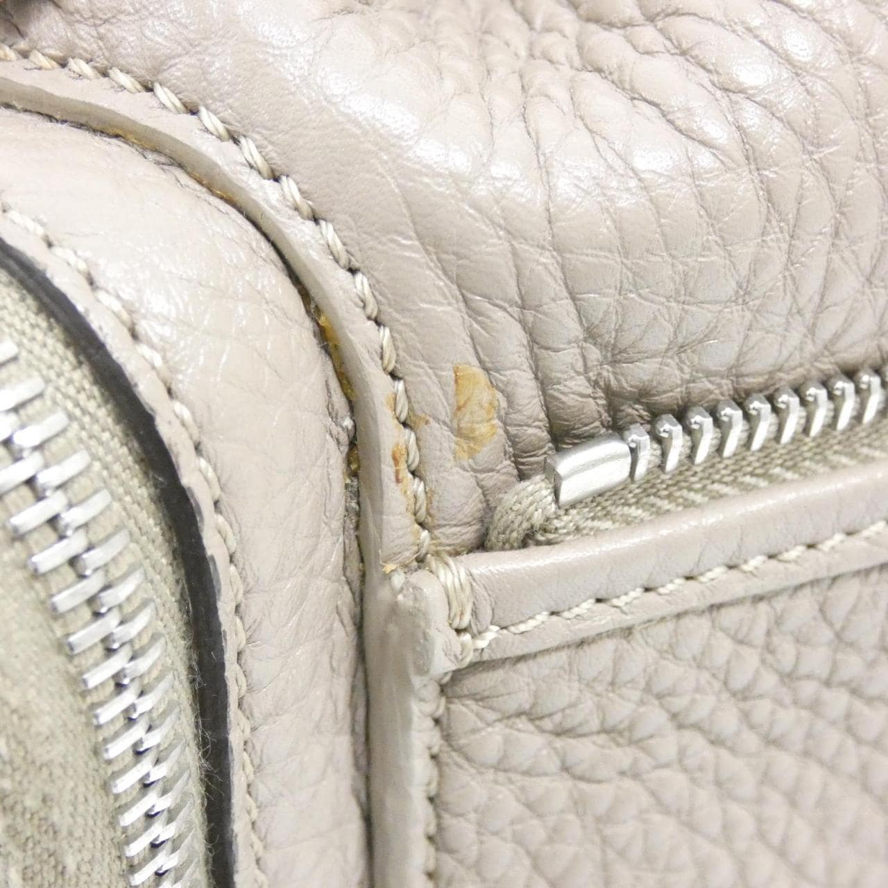 フェンディ モン トレゾール 8BT301 NDU ショルダーバッグ