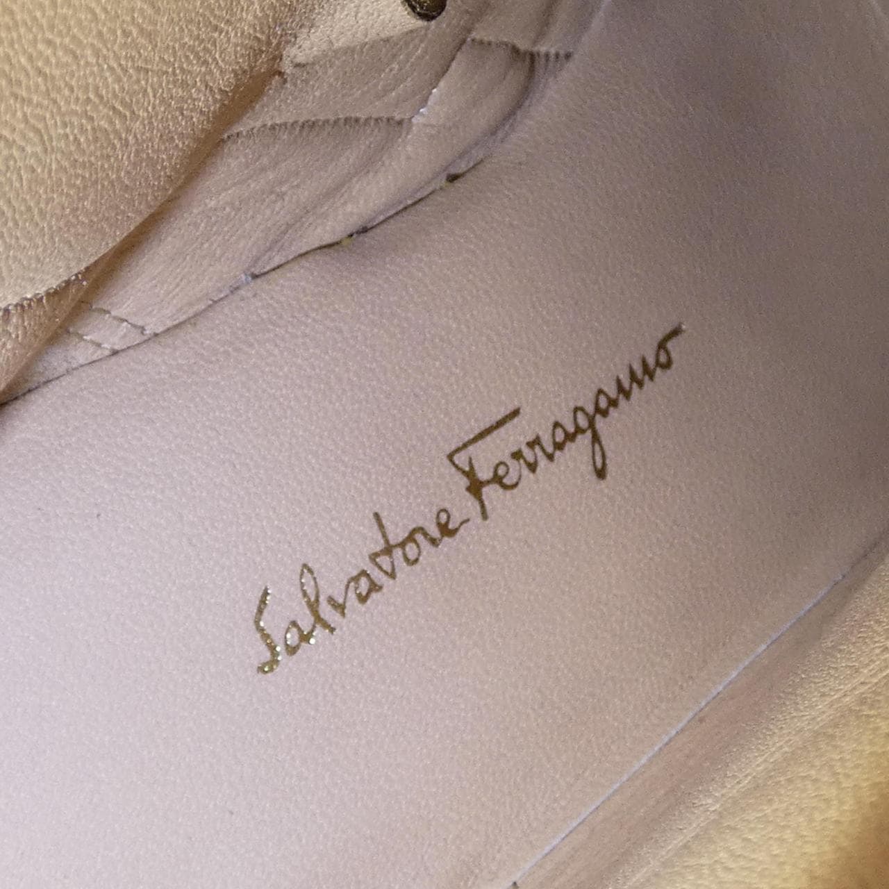 サルヴァトーレフェラガモ SALVATORE FERRAGAMO ブーツ