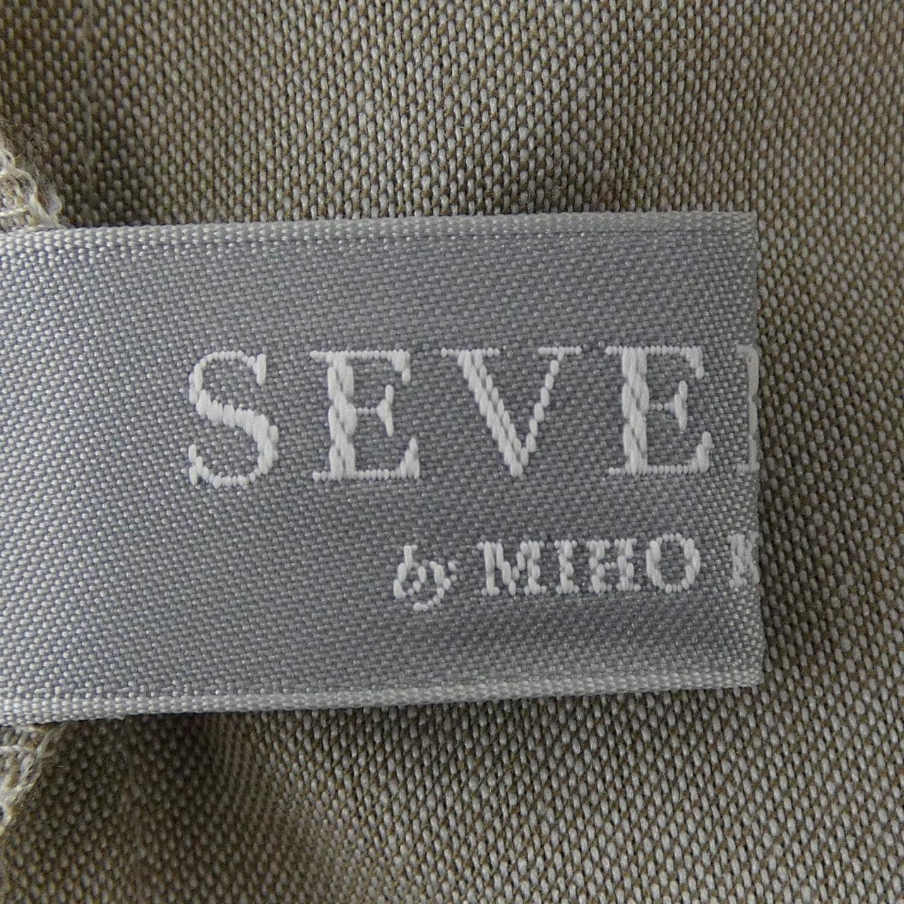 セブンテンバイミホカワヒト SEVEN TEN by MIHO KAWAHITO トップス
