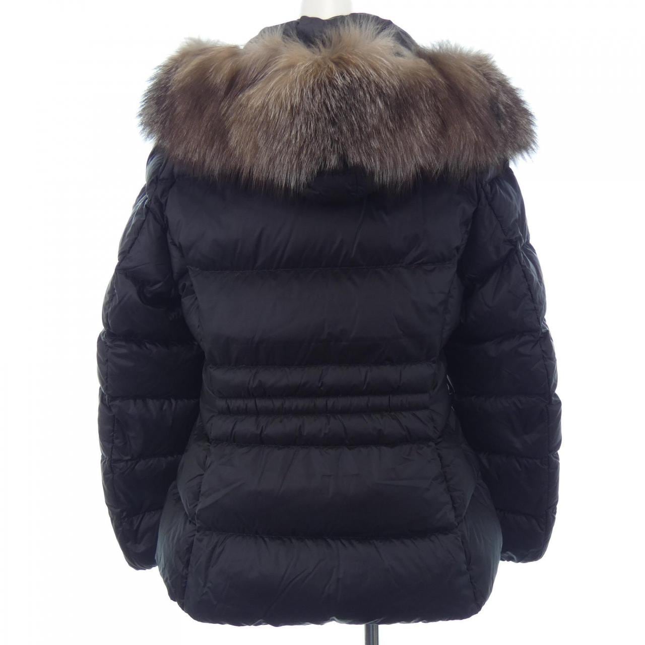 モンクレール MONCLER ダウンジャケット