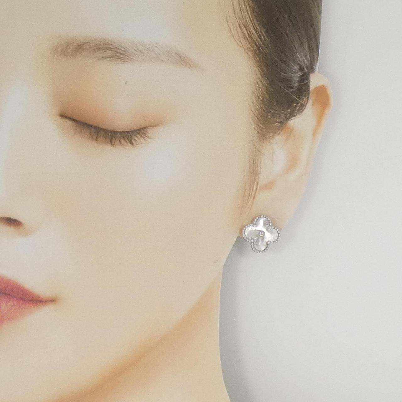 ヴァンクリーフ&アーペル ヴィンテージアルハンブラ ピアス