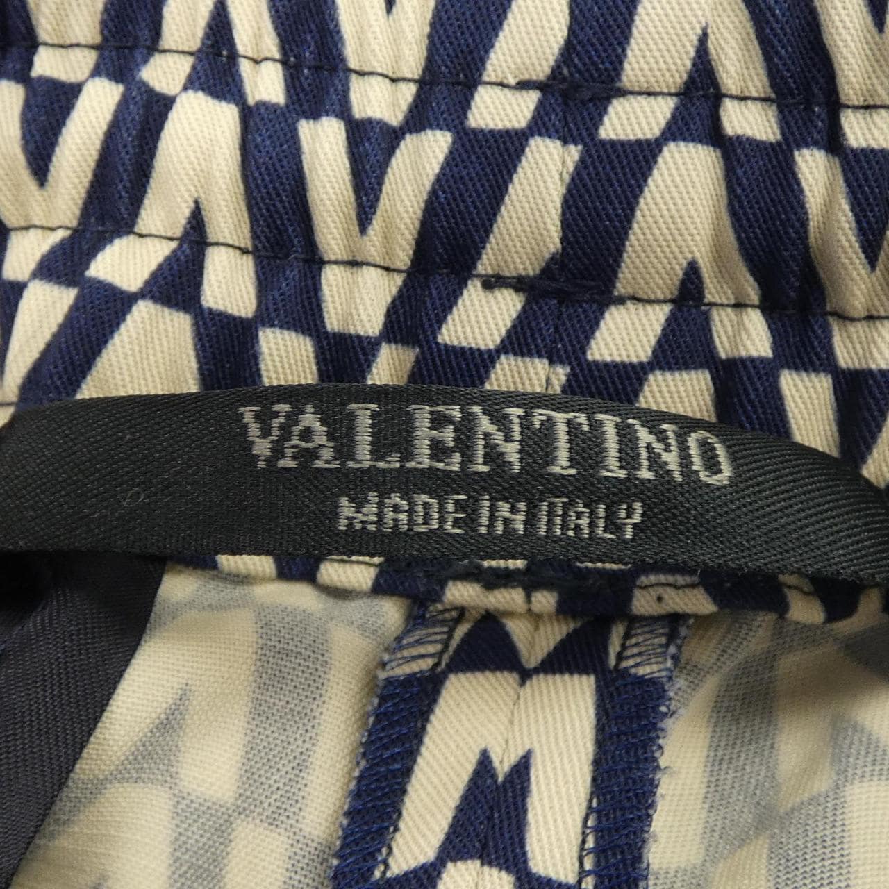 ヴァレンティノ VALENTINO パンツ