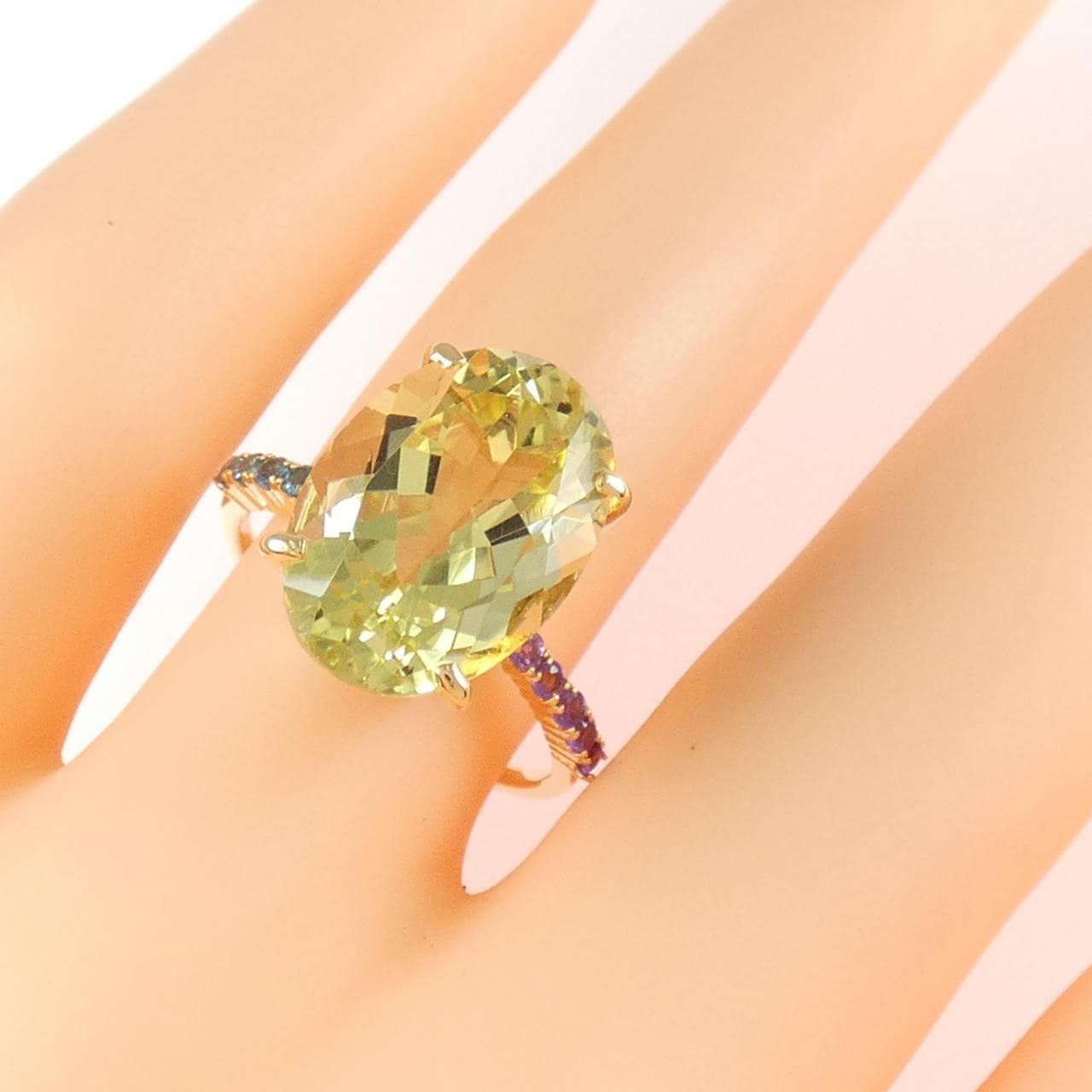 エナソルーナ クオーツ リング