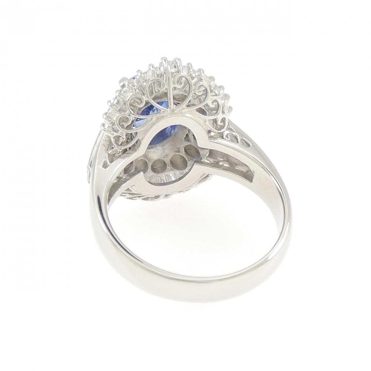 PT900 サファイヤ リング 2.09CT