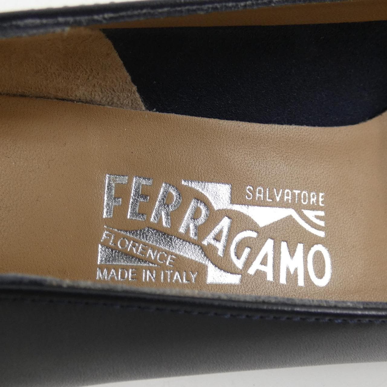 サルヴァトーレフェラガモ SALVATORE FERRAGAMO パンプス