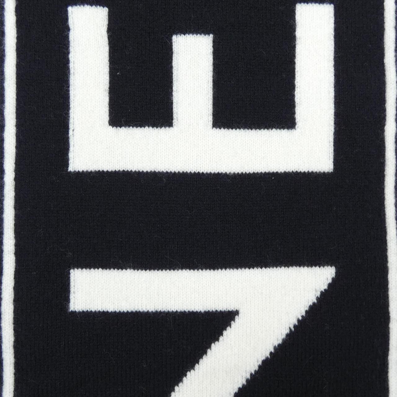 セリーヌ CELINE MUFFLER