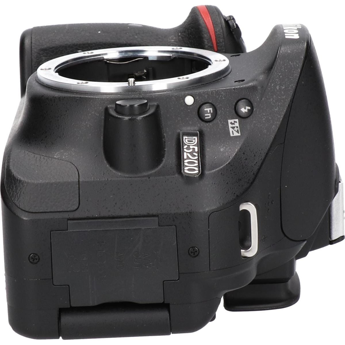 NIKON D5200