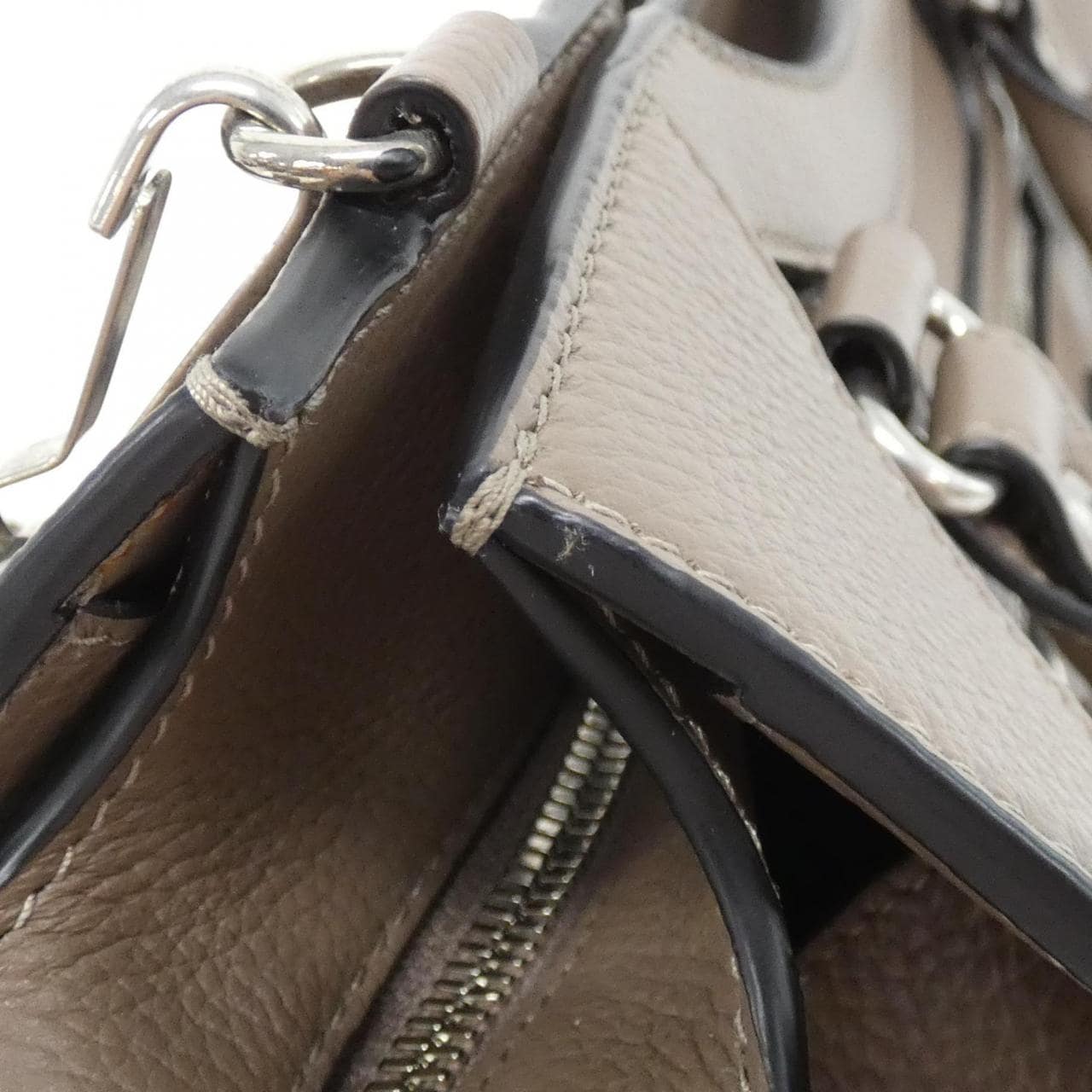 バレンシアガ ネオ クラシック トップ ハンドル 654907 15Y4Y バッグ