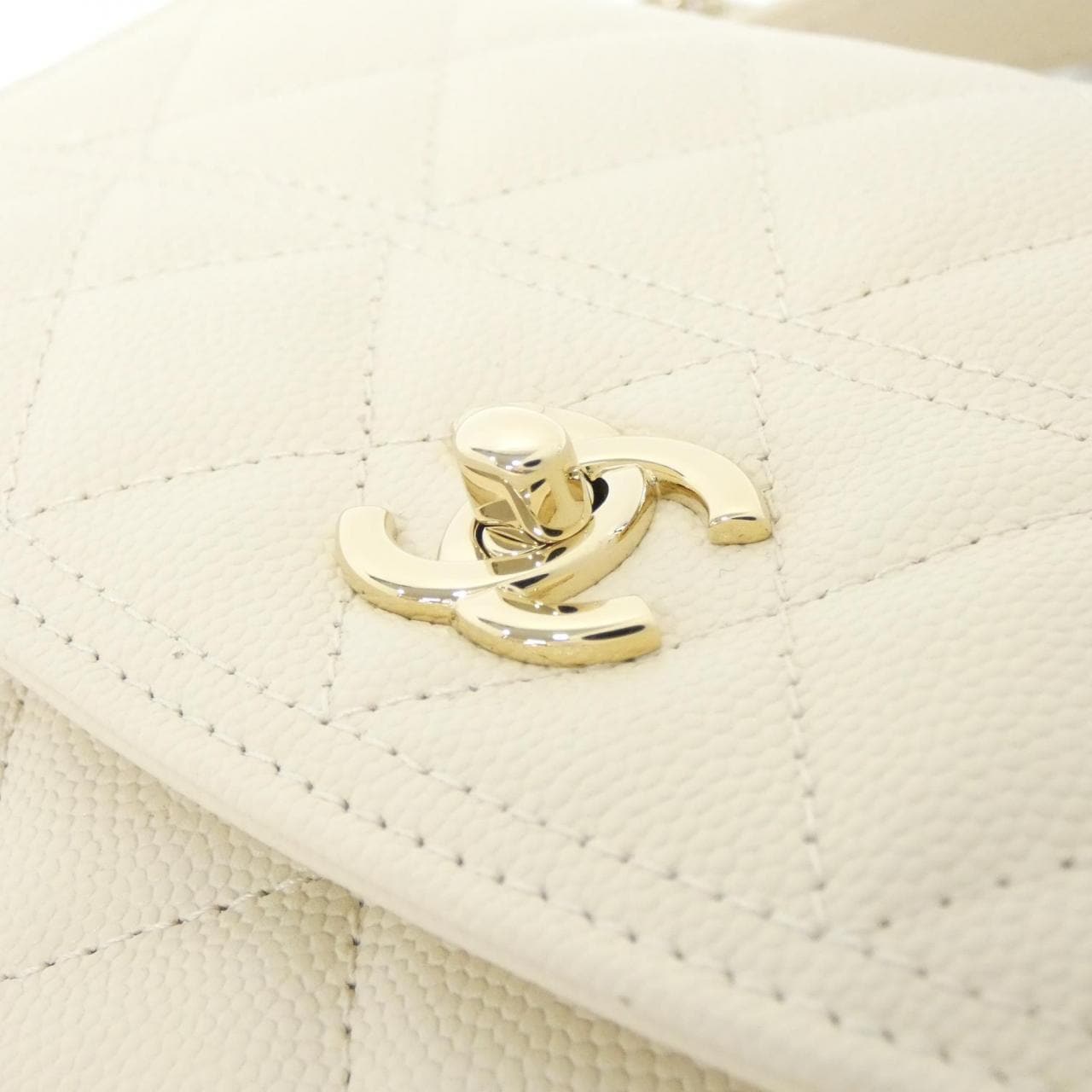 シャネル AP4401 チェーンウォレット