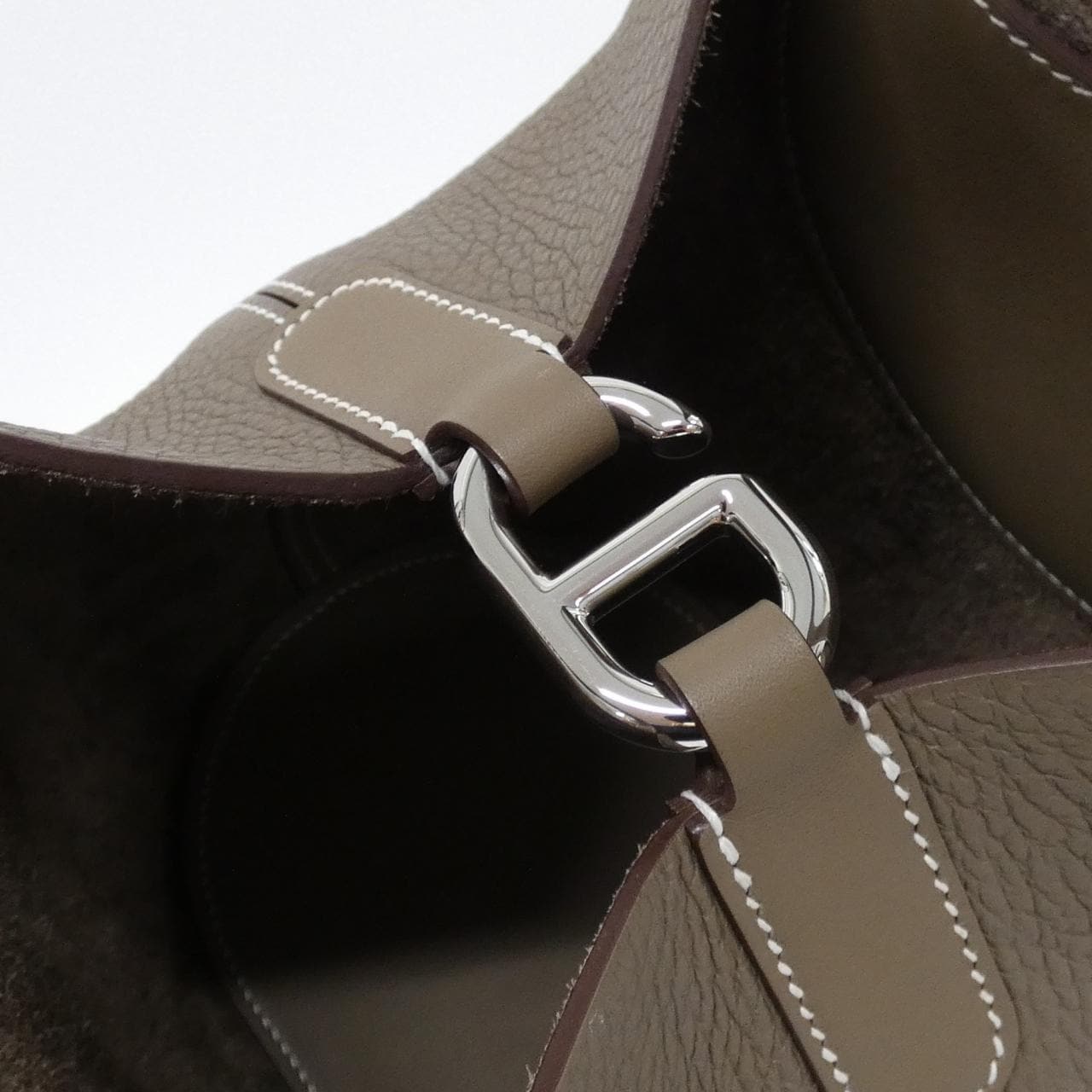 エルメス イン ザ ループ 18cm 084274CK バッグ