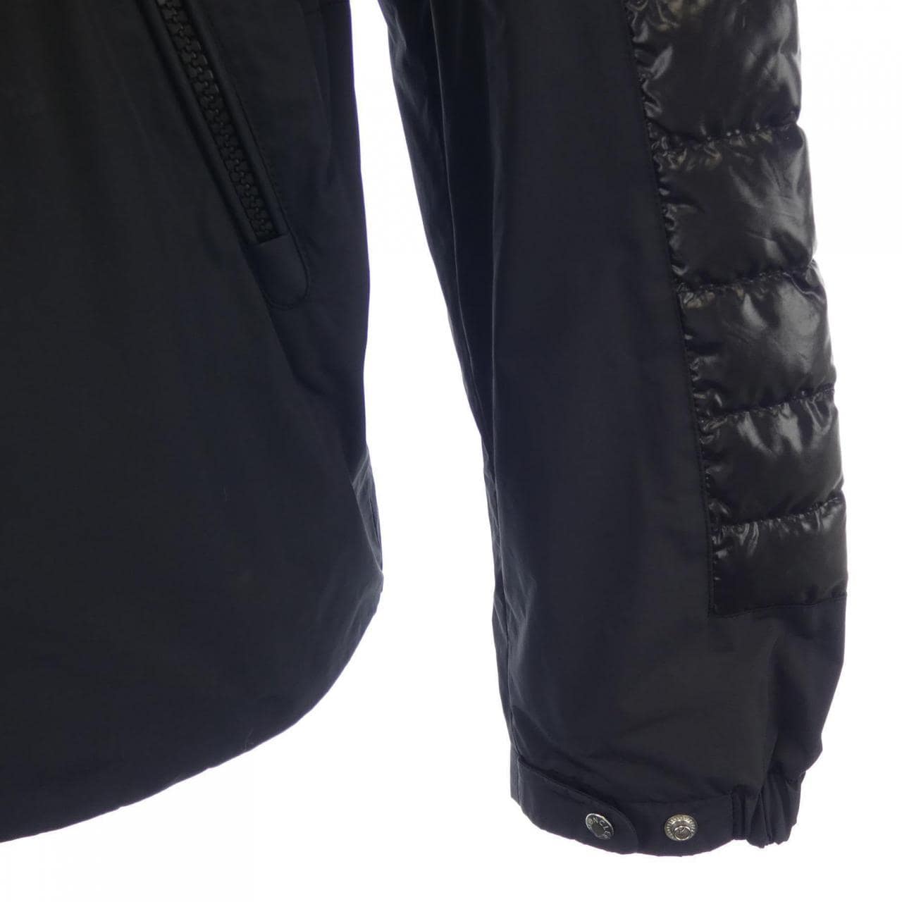 モンクレール MONCLER OLARGUES ダウンジャケット