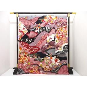 振袖　友禅金彩加工　刺繍入り絞り加工