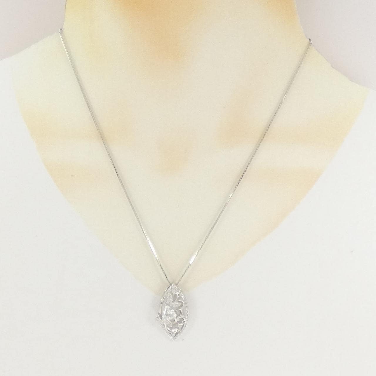 PT900/PT850 ダイヤモンド ネックレス 1.137CT F SI2 ファンシーカット