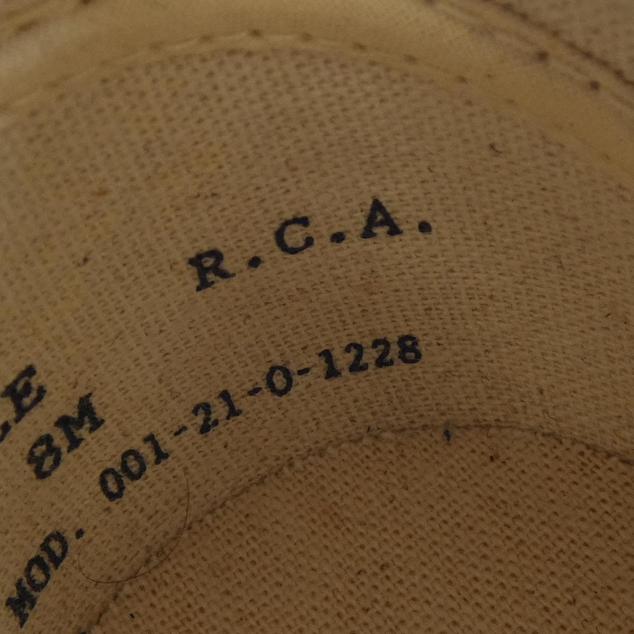 R.C.A スニーカー