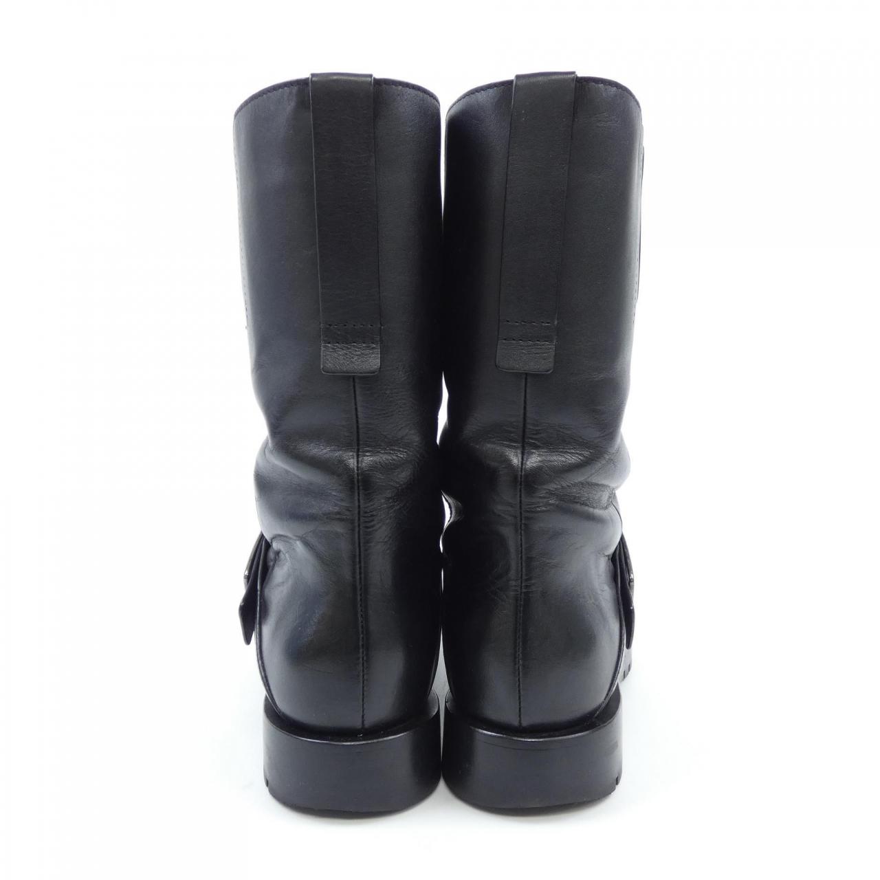 ROGER VIVIER Vivier Boots