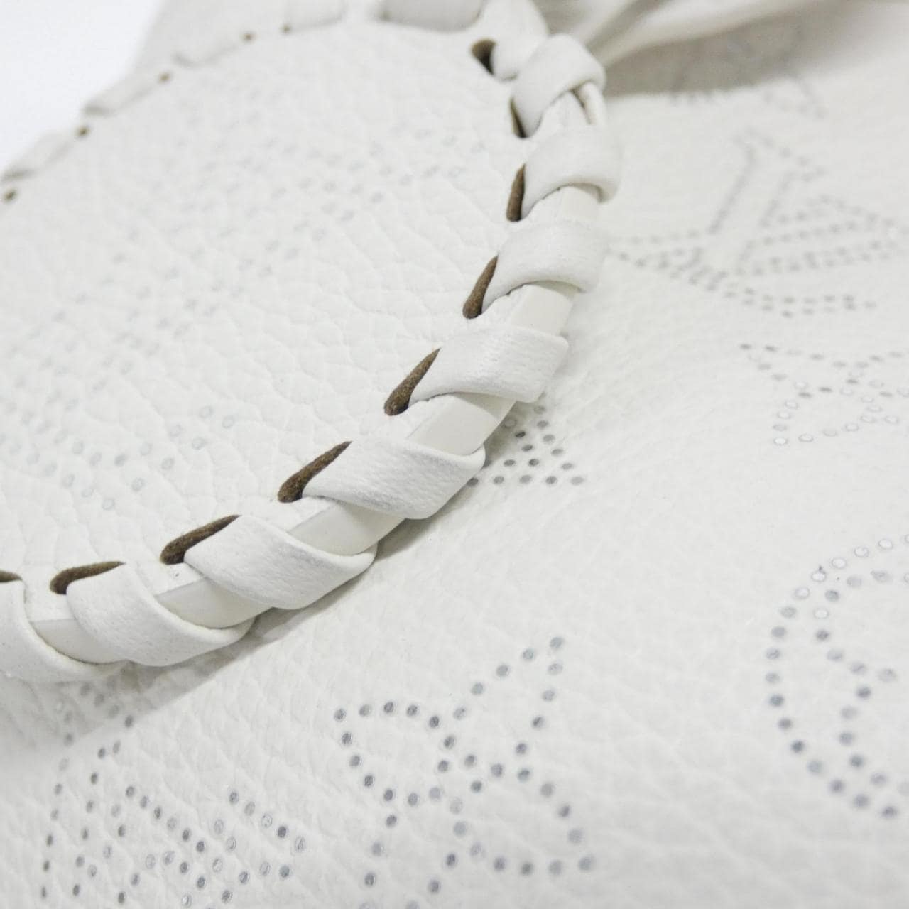 ルイヴィトン マヒナ ブロッサム PM M11842 バッグ