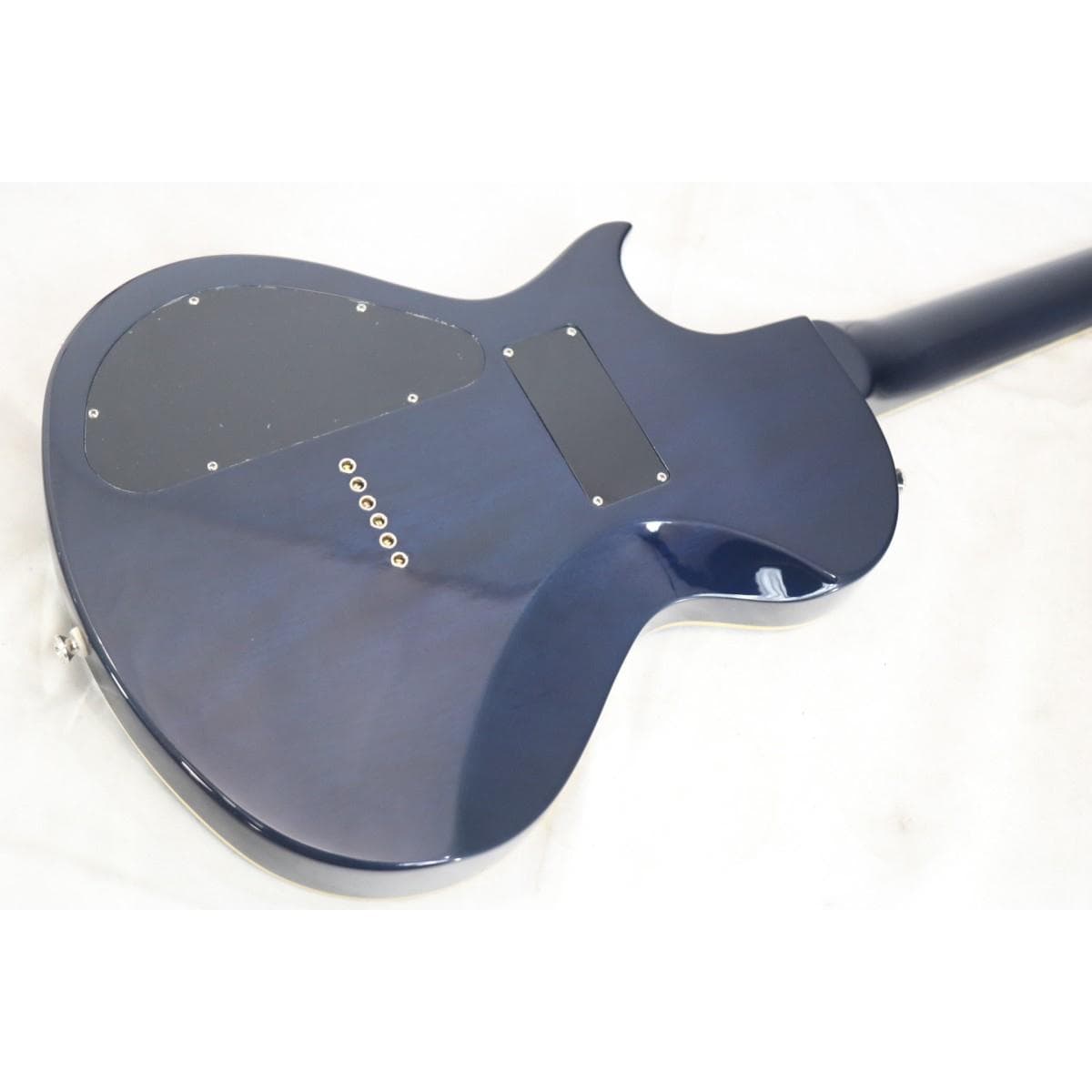 ＥＰＩＰＨＯＮＥ　　ＬＴＤ　ＢＬＵＥＨＡＷＫ　ＤＥＬＵＸＥ