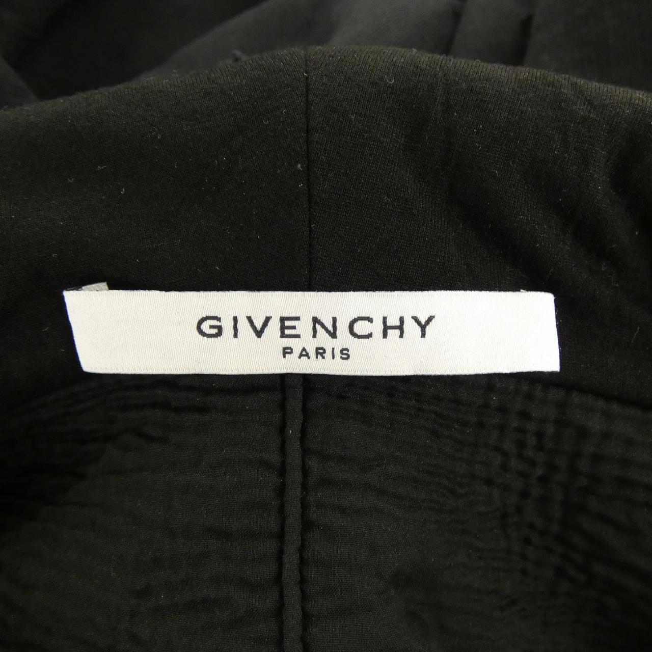 ジバンシー GIVENCHY 17F 7335 653 パーカー