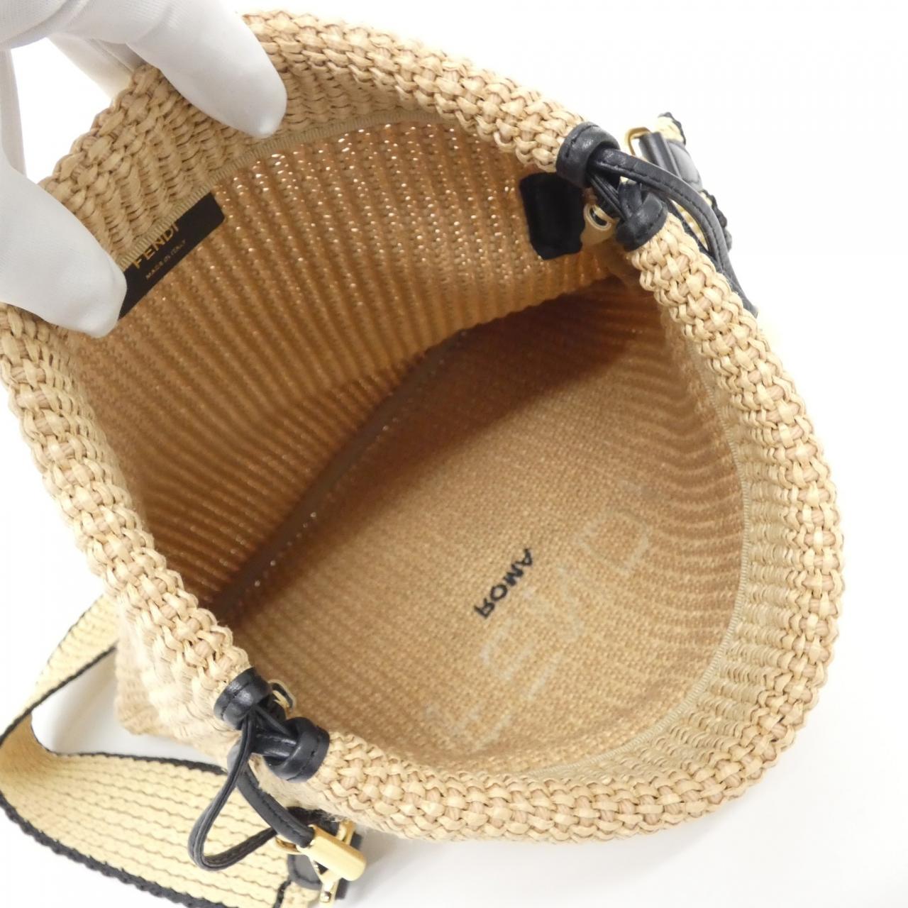 フェンディ フェンディ パック スリムクラッチ 8BT347 AAYR ショルダーバッグ